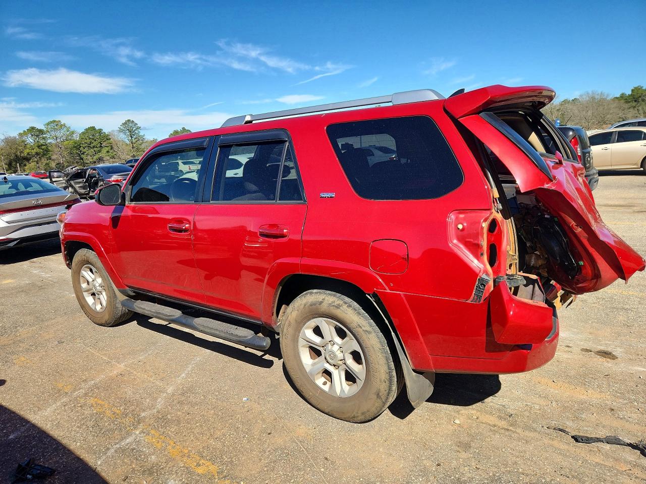 2015 Toyota 4 Runner Red vin: JTEZU5JR7F5094374