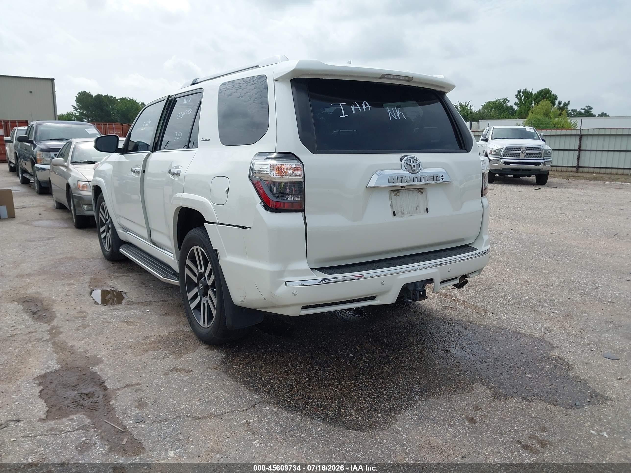 2015 Toyota 4runner Limited White vin: JTEZU5JR7F5108659