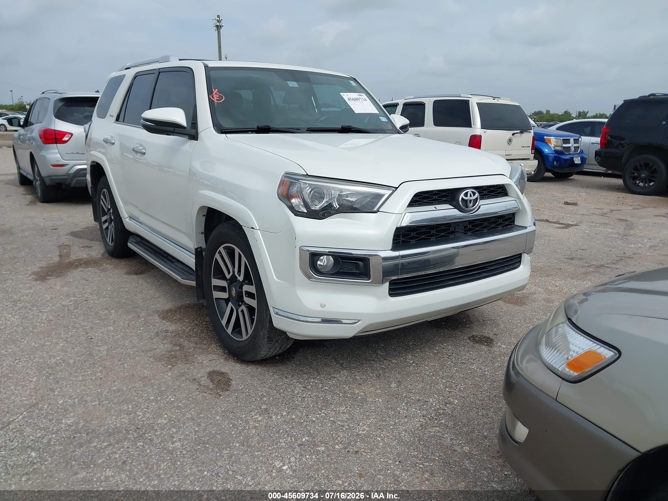 2015 Toyota 4runner Limited White vin: JTEZU5JR7F5108659