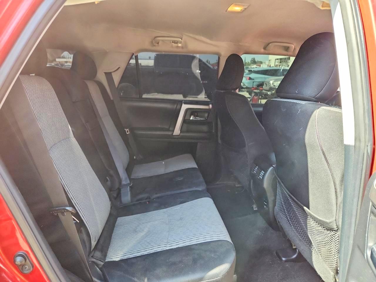 2016 Toyota 4runner Sr5 Red vin: JTEZU5JR7G5133014