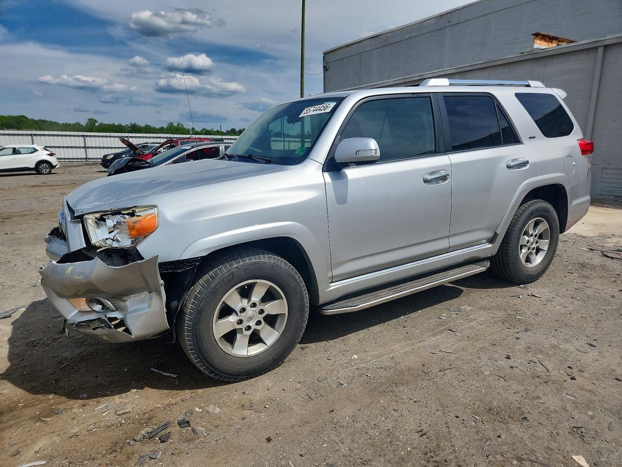 2010 Toyota 4runner Sr5 Silver vin: JTEZU5JR8A5003296