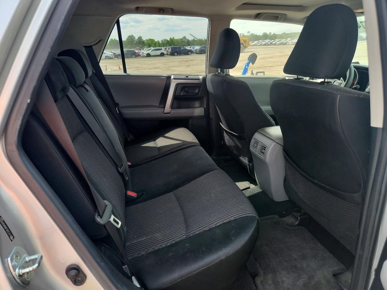 2010 Toyota 4runner Sr5 Silver vin: JTEZU5JR8A5003296