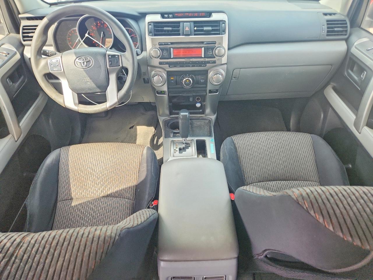 2010 Toyota 4runner Sr5 Silver vin: JTEZU5JR8A5003296
