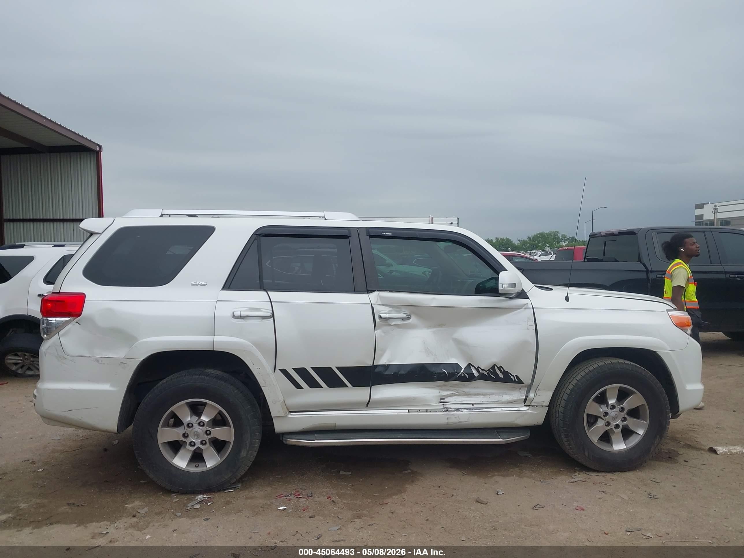 2011 Toyota 4runner Sr5 V6 Белый vin: JTEZU5JR8B5029186