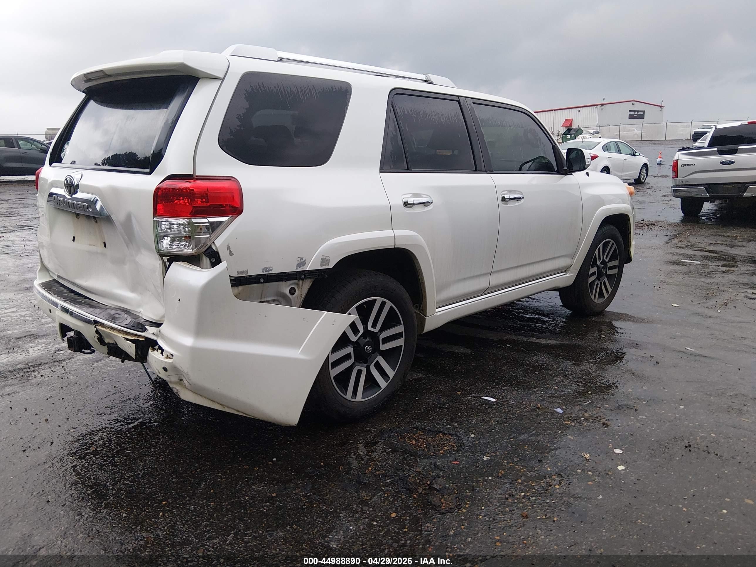 2012 Toyota 4runner Sr5 Белый vin: JTEZU5JR8C5043316