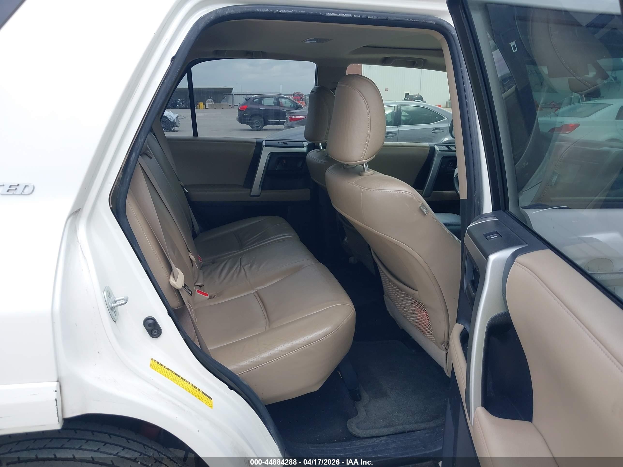 2013 Toyota 4runner Limited White vin: JTEZU5JR8D5046587
