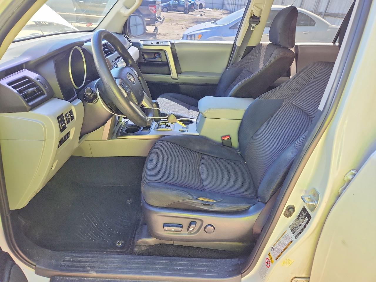 2013 Toyota 4runner Sr5 White vin: JTEZU5JR8D5048355