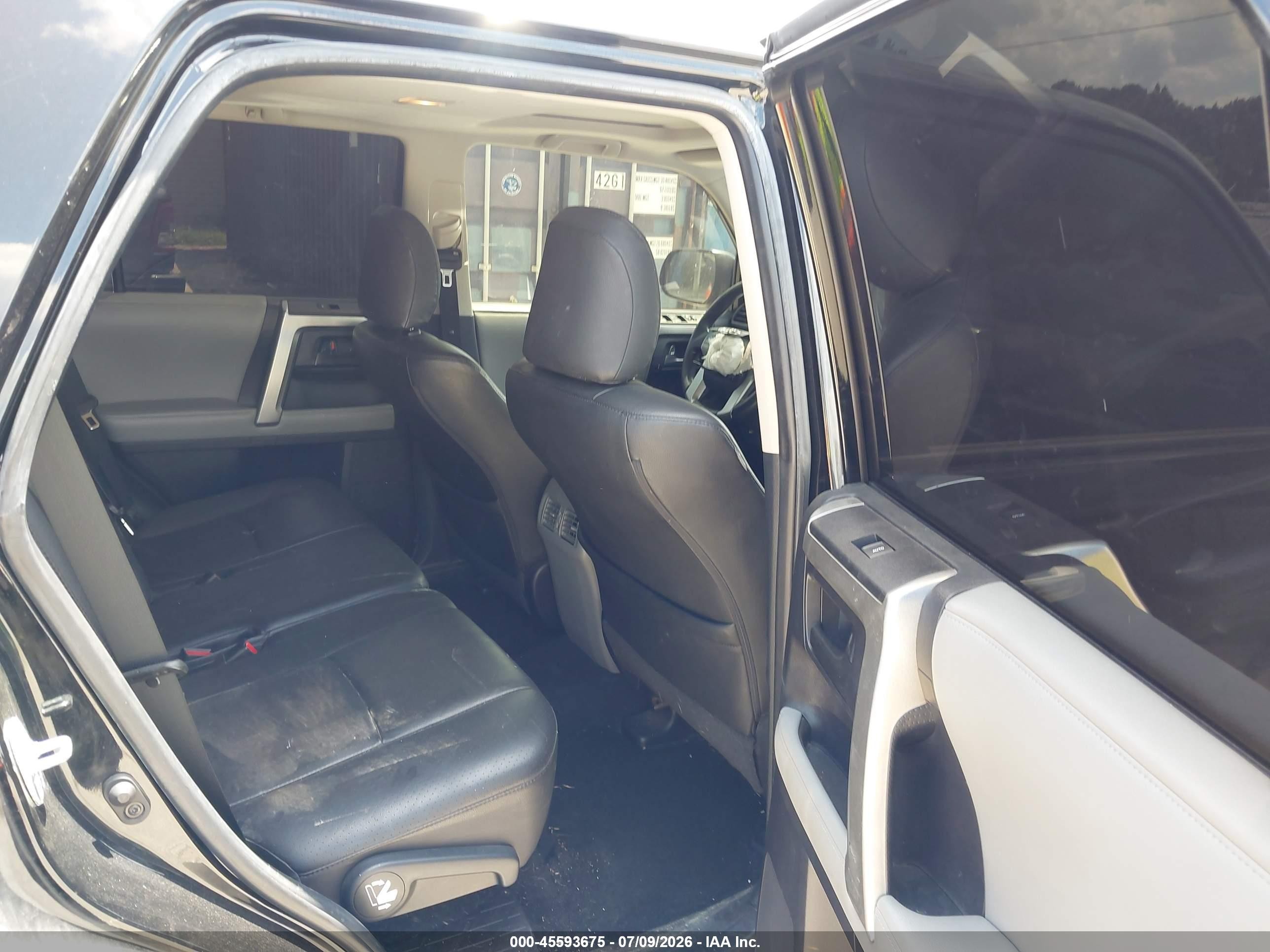 2013 Toyota 4runner Sr5 Black vin: JTEZU5JR8D5058268