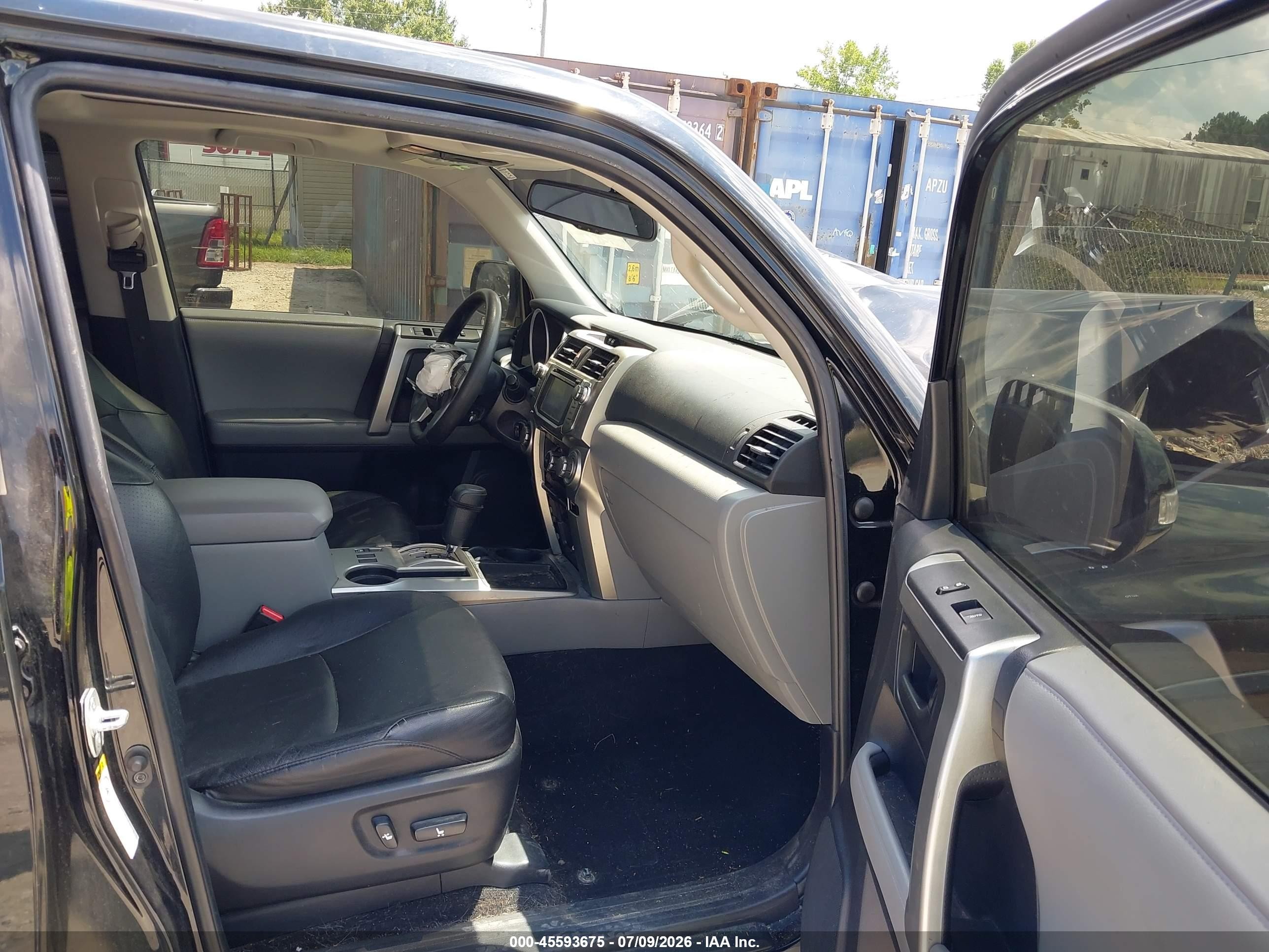 2013 Toyota 4runner Sr5 Black vin: JTEZU5JR8D5058268