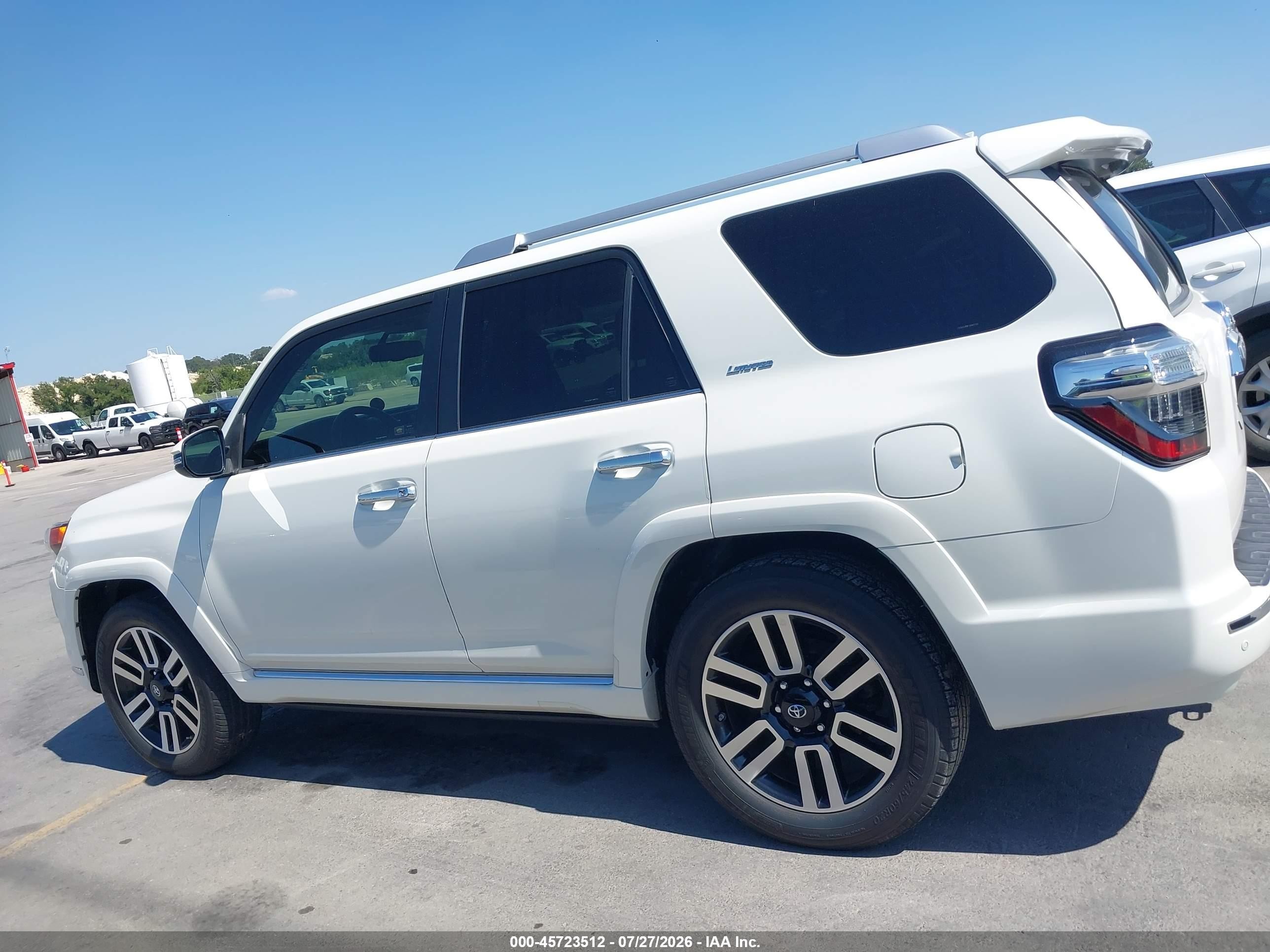 2015 Toyota 4runner Limited White vin: JTEZU5JR8F5085750