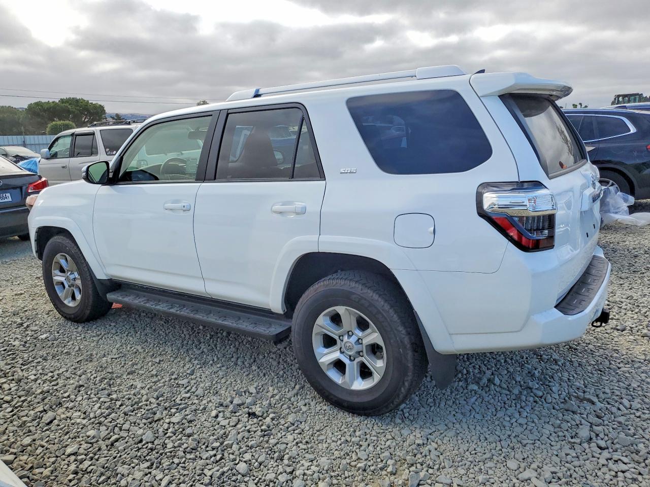 2015 Toyota 4runner Sr5 Premium White vin: JTEZU5JR8F5108928