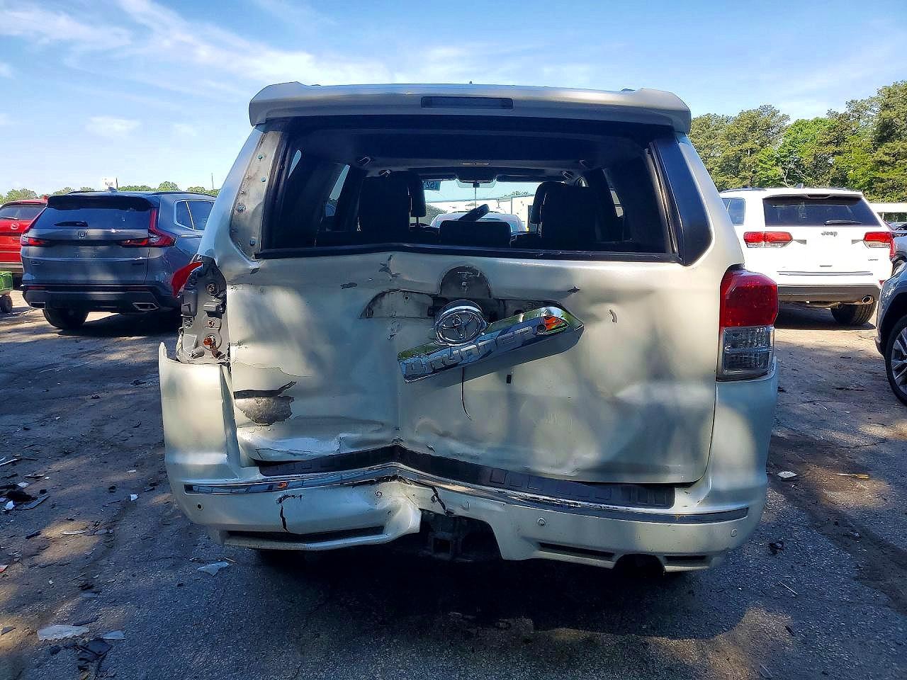 2013 Toyota 4runner Sr5 White vin: JTEZU5JR9D5049823