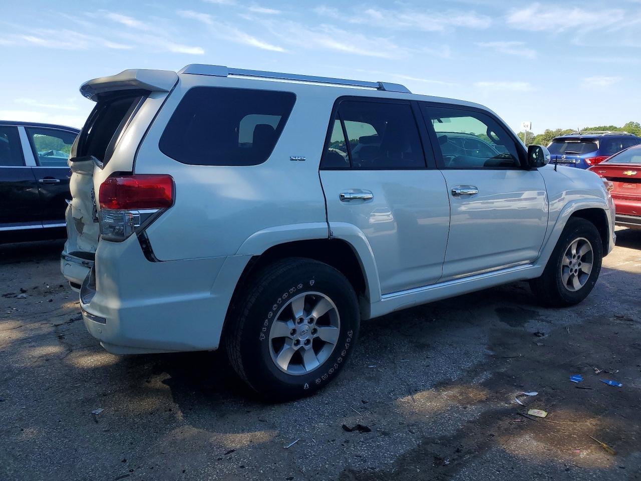 2013 Toyota 4runner Sr5 White vin: JTEZU5JR9D5049823