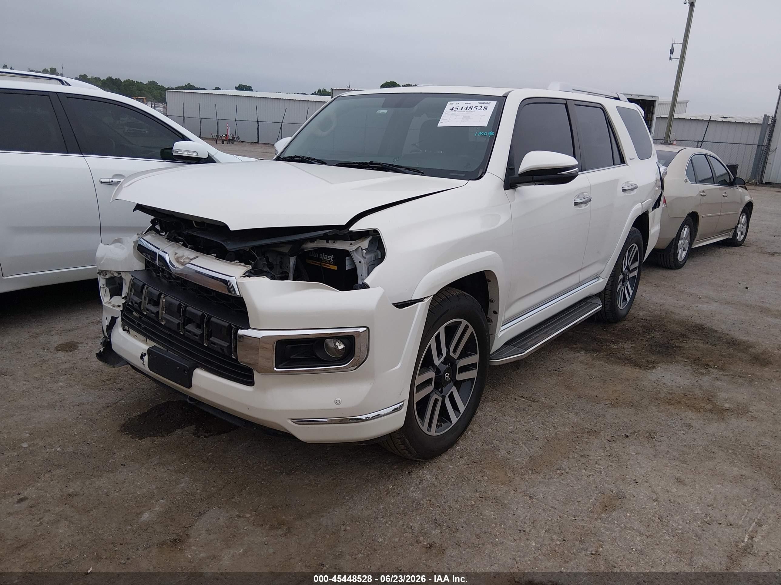2015 Toyota 4runner Limited White vin: JTEZU5JR9F5091136