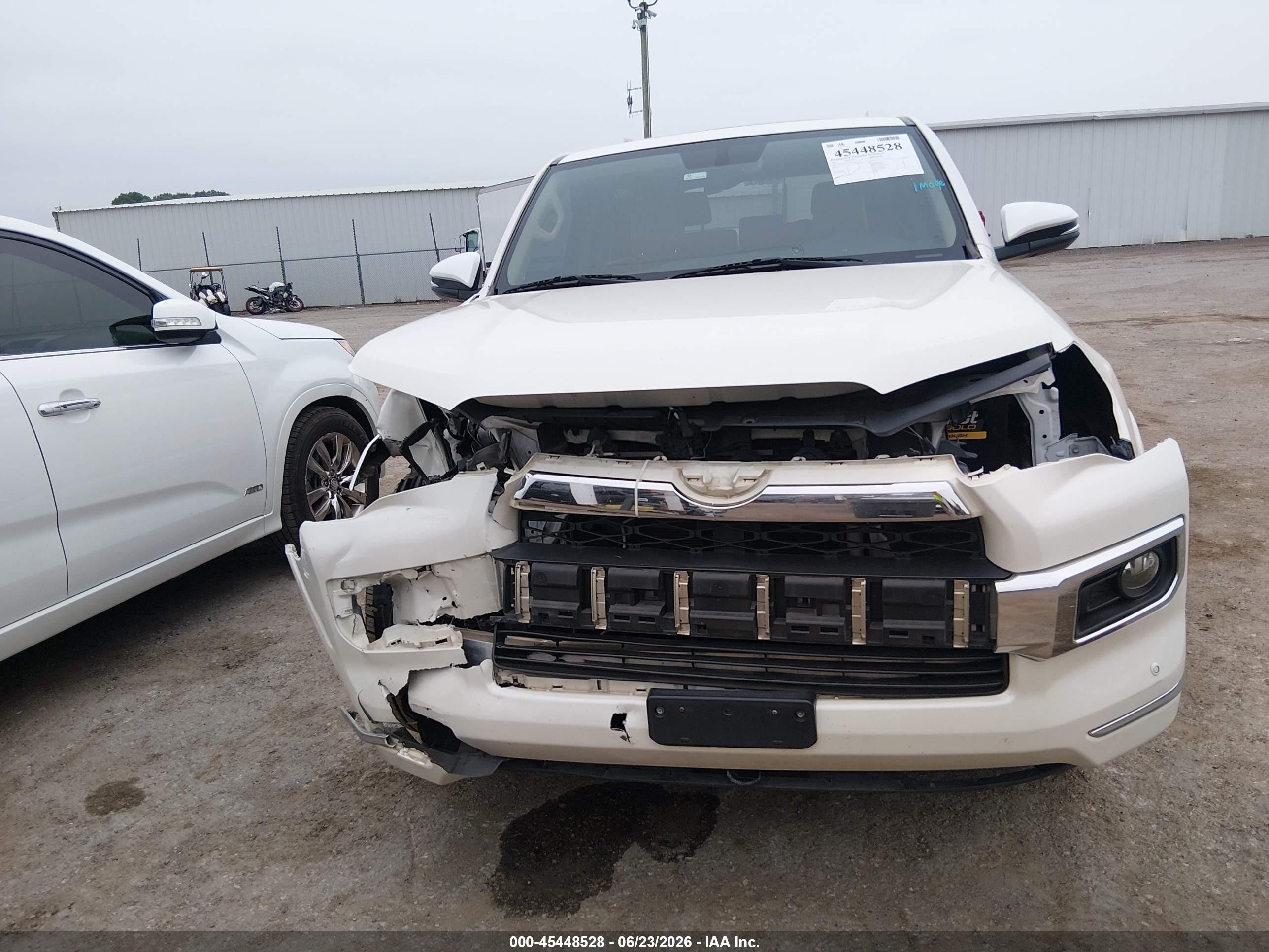 2015 Toyota 4runner Limited White vin: JTEZU5JR9F5091136