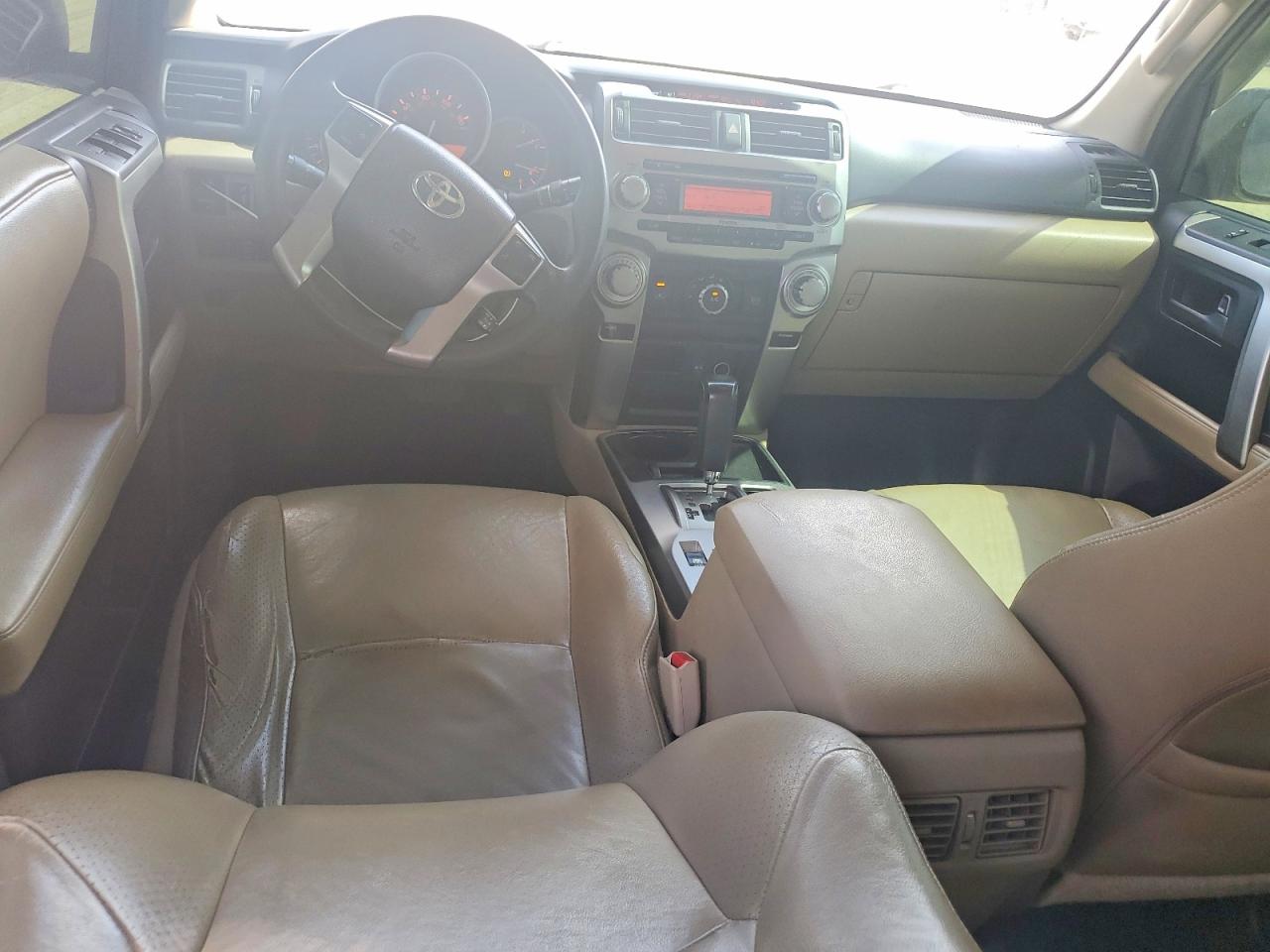 2011 Toyota 4runner Sr5 Белый vin: JTEZU5JRXB5014642