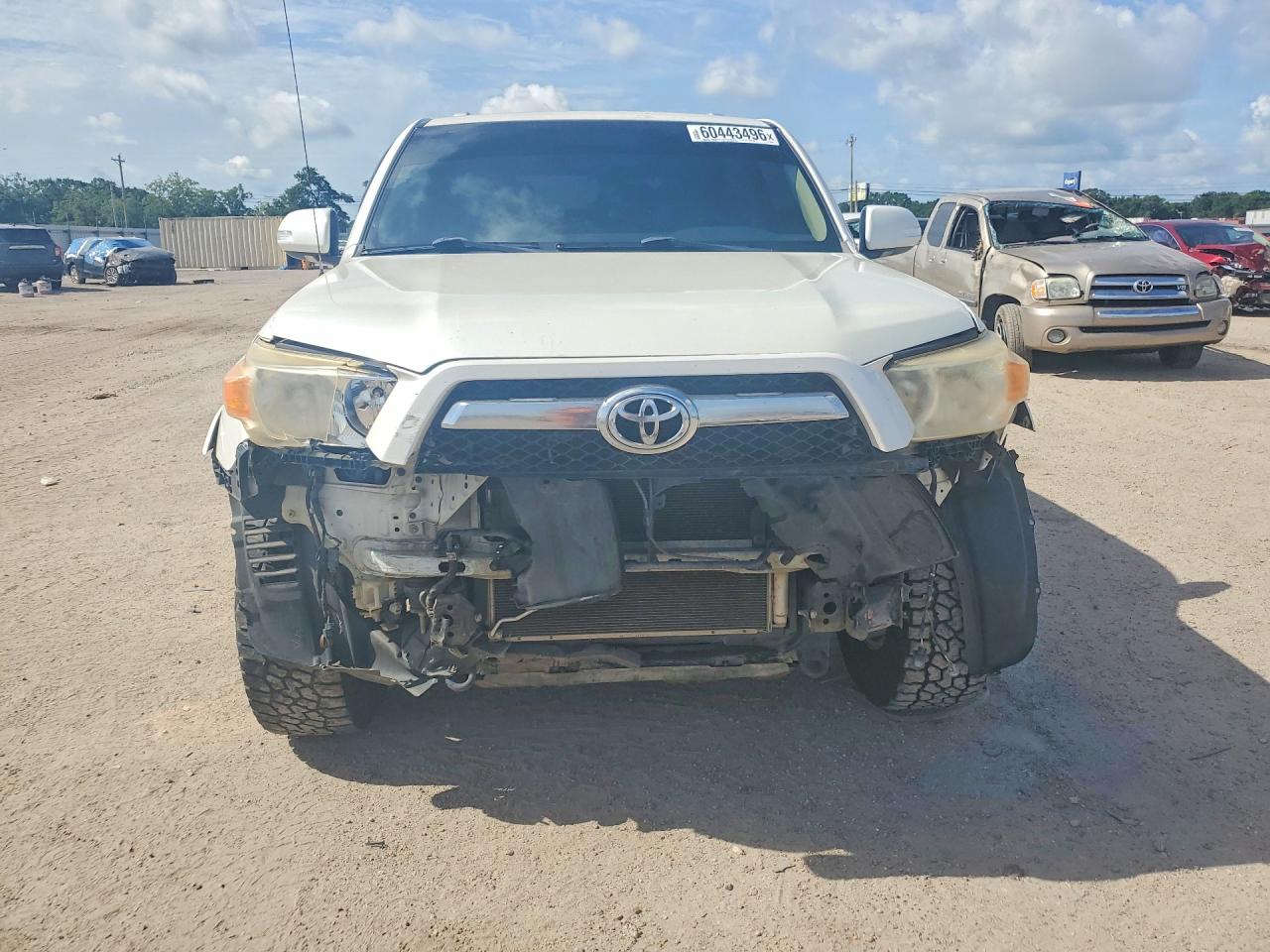 2011 Toyota 4runner Sr5 Белый vin: JTEZU5JRXB5014642