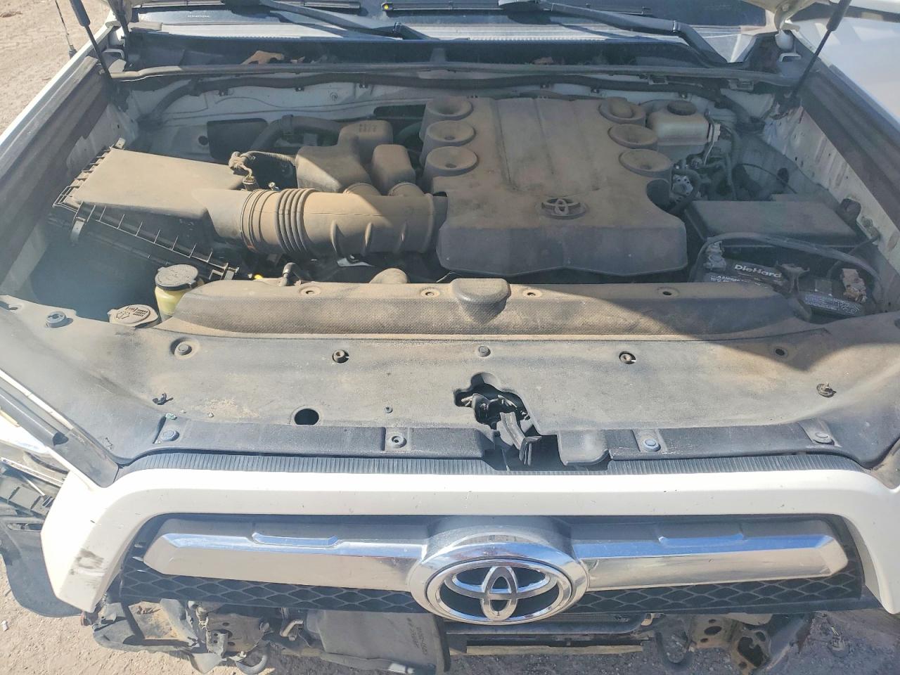 2011 Toyota 4runner Sr5 Белый vin: JTEZU5JRXB5014642
