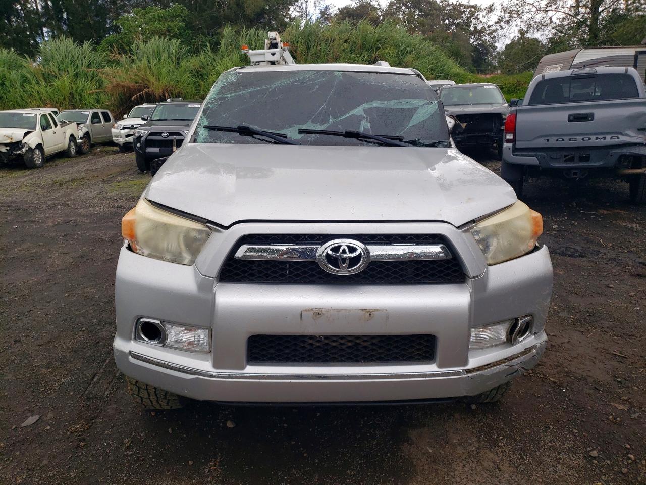 2011 Toyota 4runner Sr5 Серебряный vin: JTEZU5JRXB5019968
