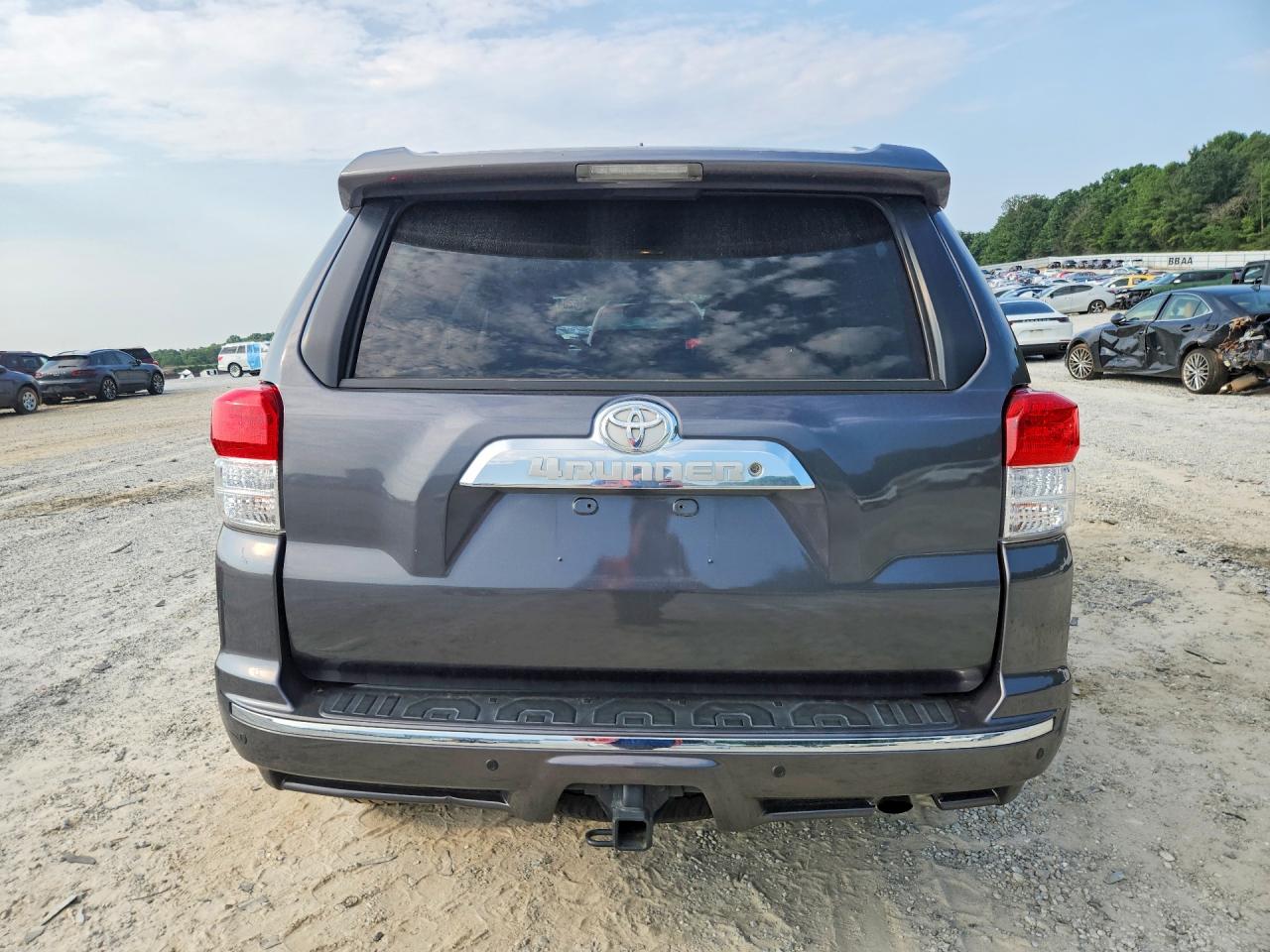 2011 Toyota 4runner Sr5 Gray vin: JTEZU5JRXB5032381