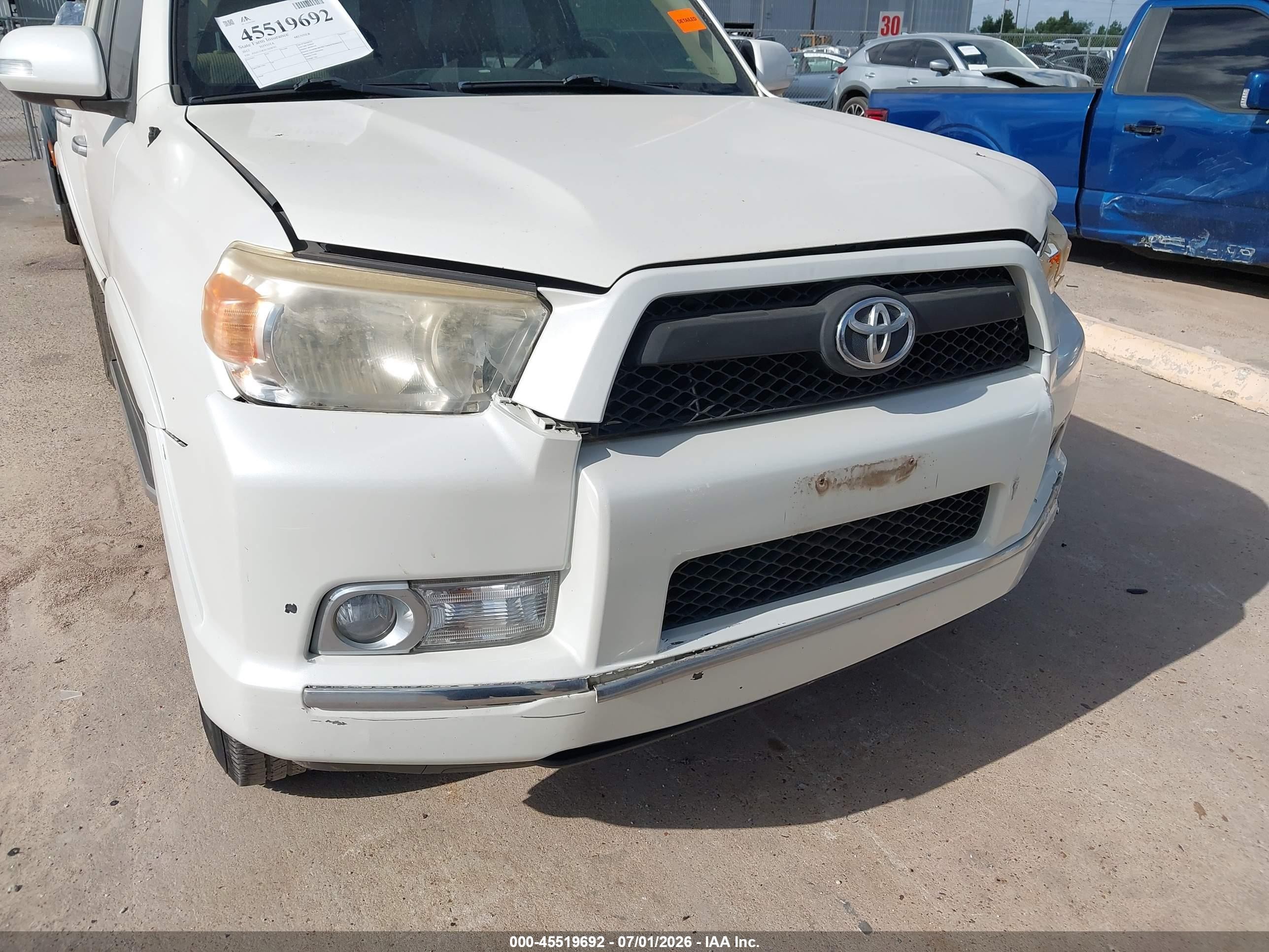 2012 Toyota 4runner Sr5 White vin: JTEZU5JRXC5038795