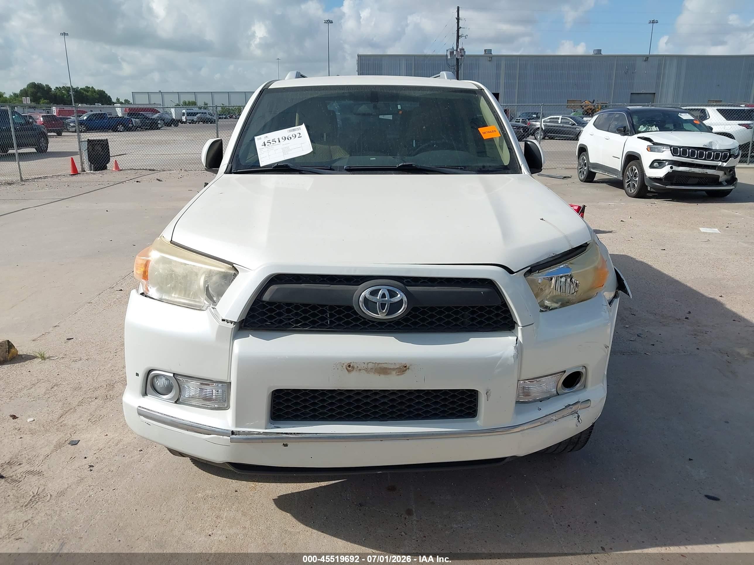 2012 Toyota 4runner Sr5 White vin: JTEZU5JRXC5038795