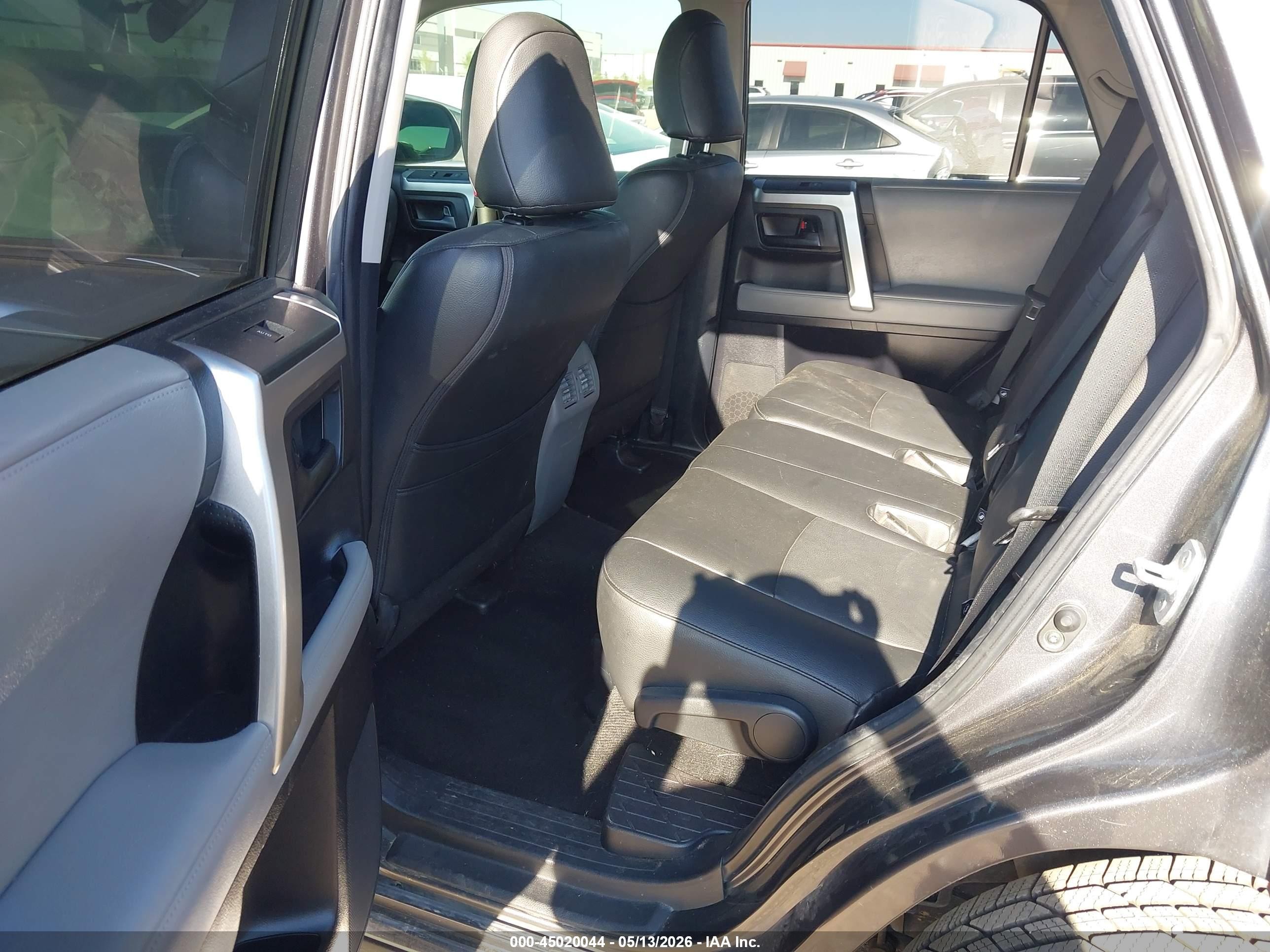 2012 Toyota 4runner Sr5 Серый vin: JTEZU5JRXC5040739