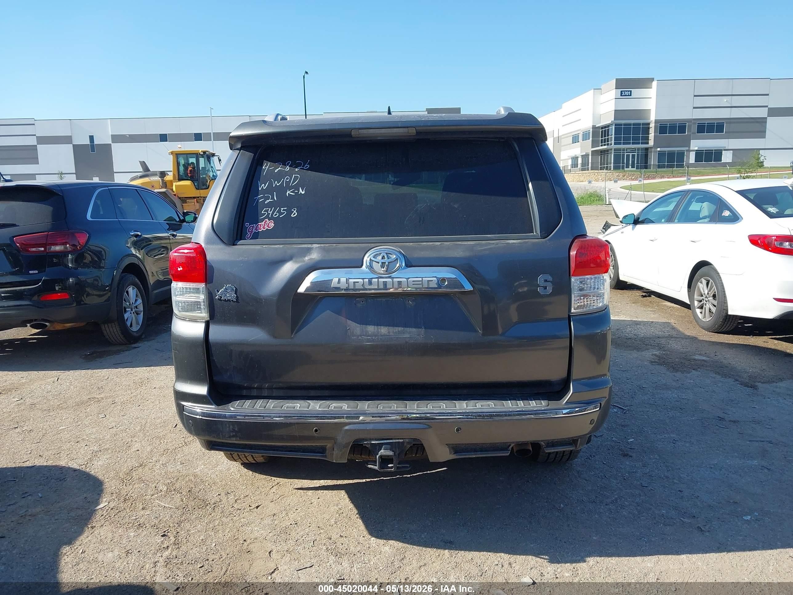 2012 Toyota 4runner Sr5 Серый vin: JTEZU5JRXC5040739