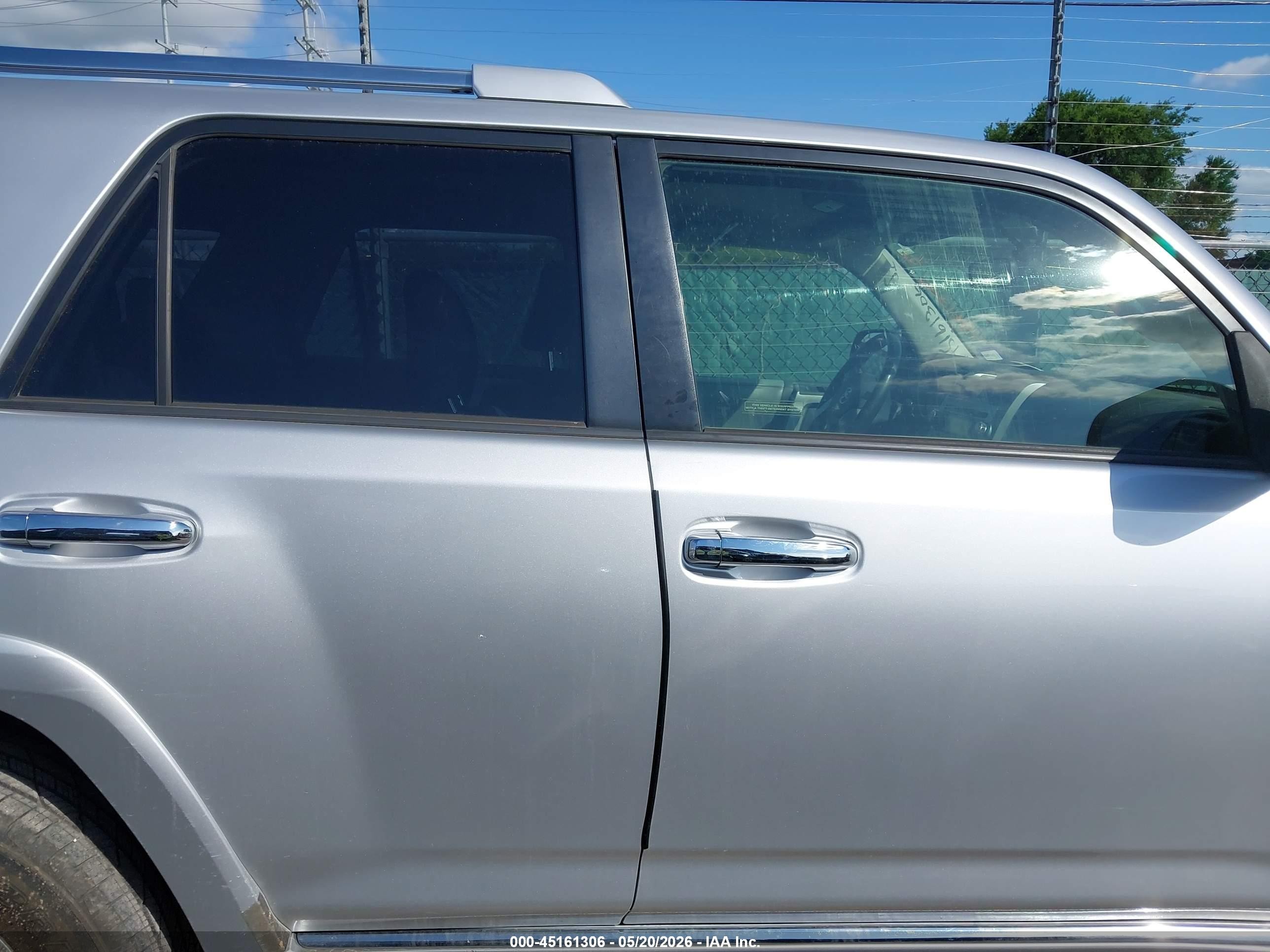 2013 Toyota 4runner Sr5 Silver vin: JTEZU5JRXD5051256