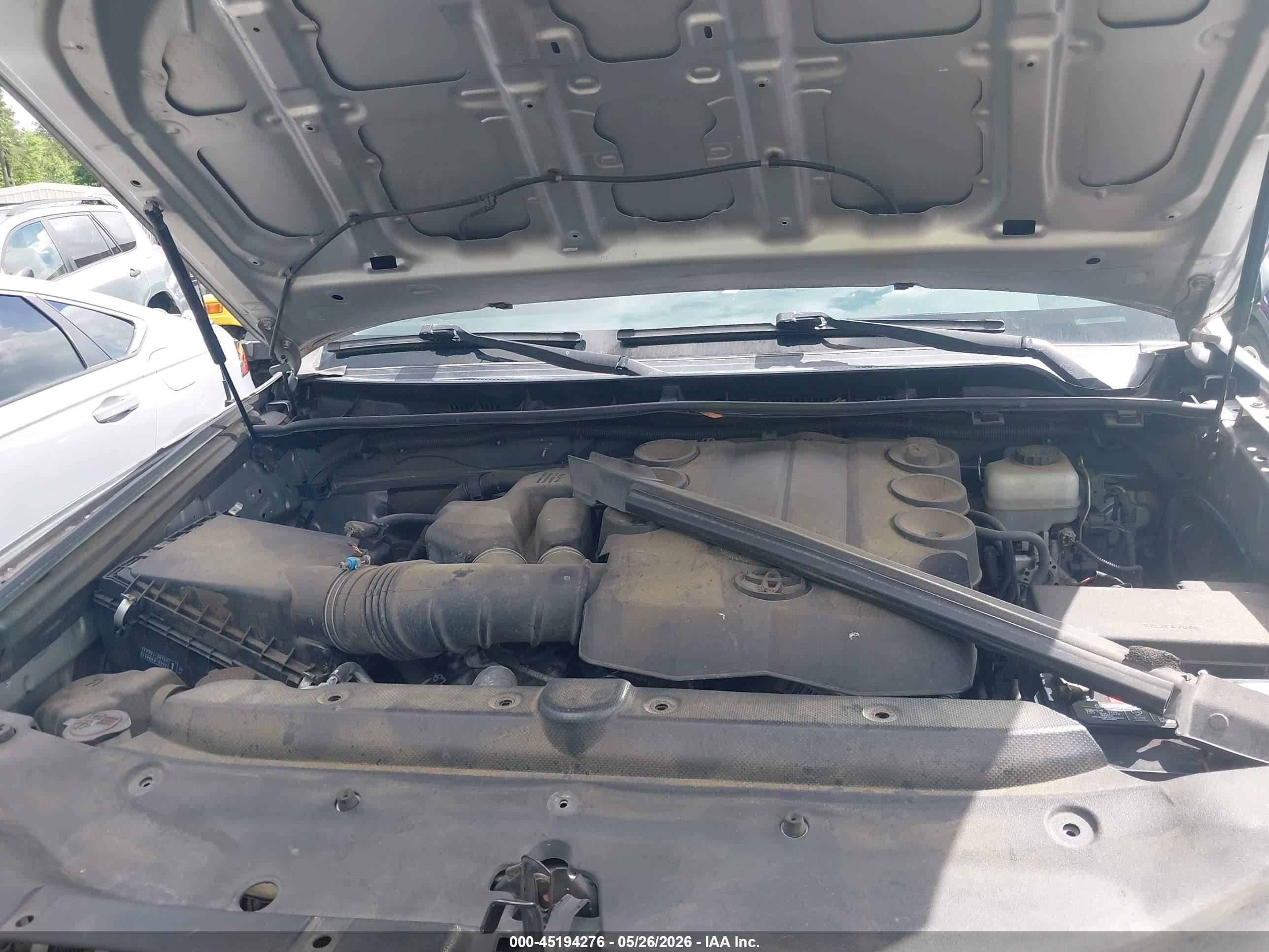 2013 Toyota 4runner Sr5 Silver vin: JTEZU5JRXD5061978