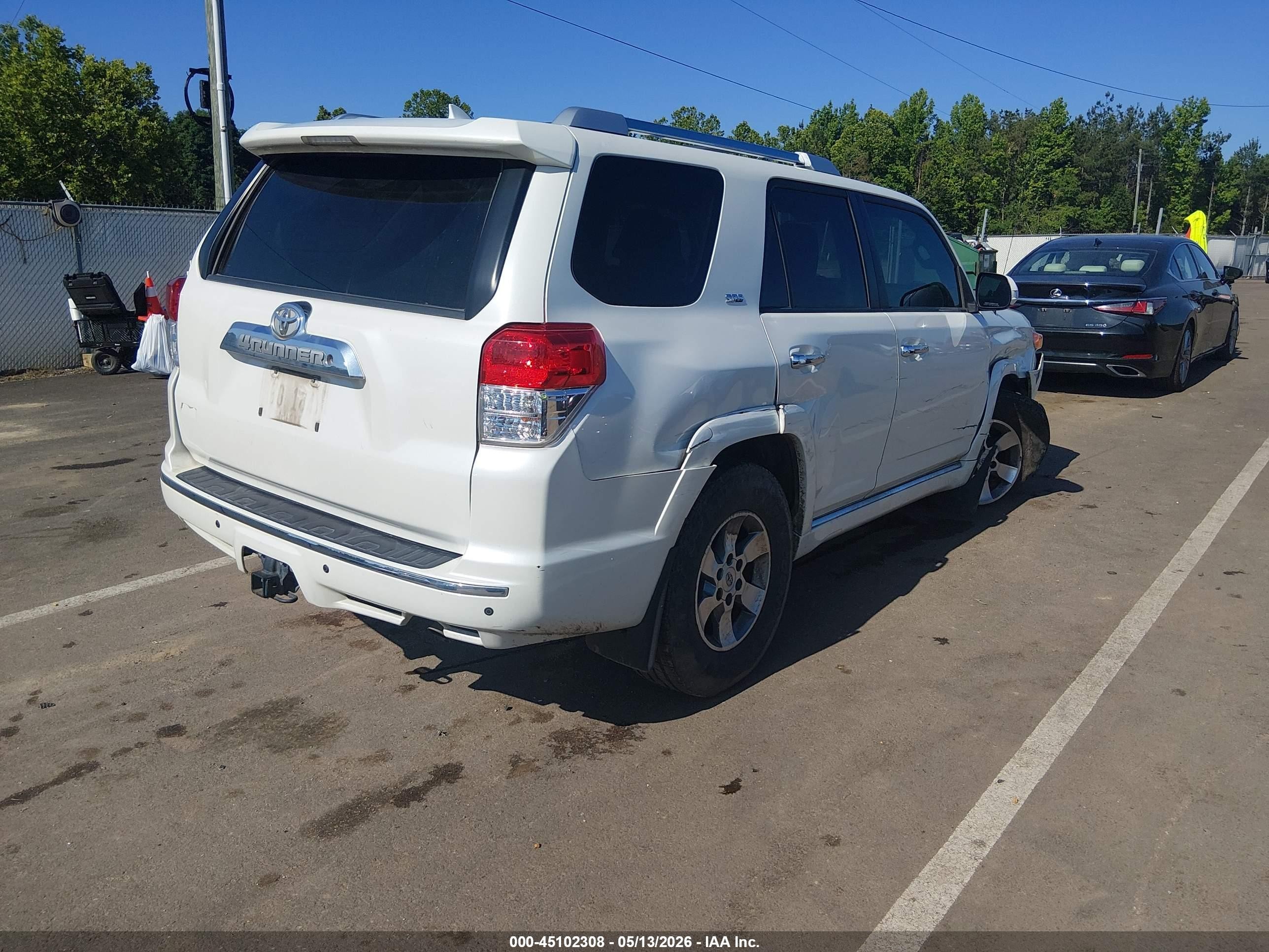 2013 Toyota 4runner Sr5 Белый vin: JTEZU5JRXD5063956