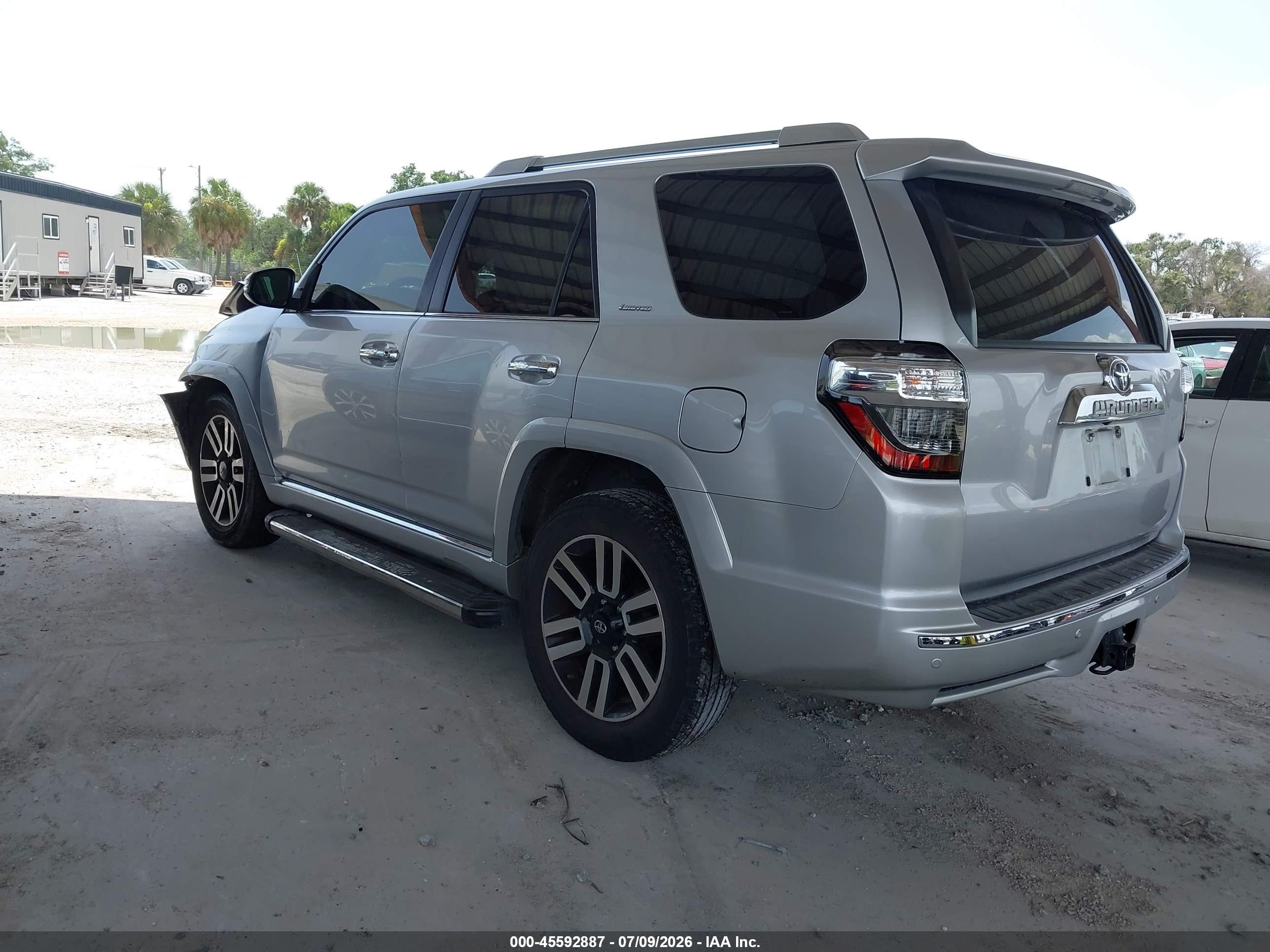 2014 Toyota 4runner Limited Silver vin: JTEZU5JRXE5065756