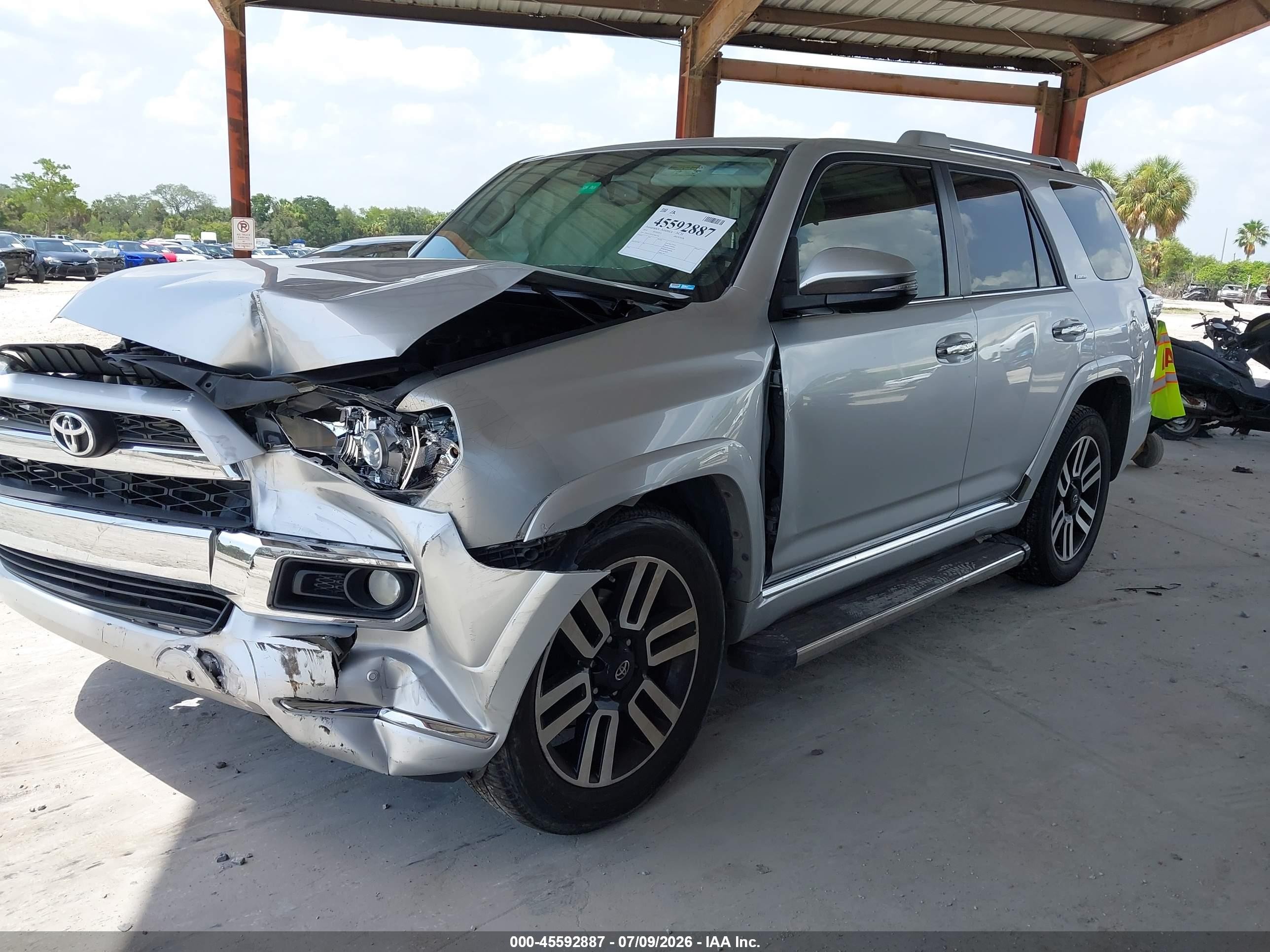 2014 Toyota 4runner Limited Silver vin: JTEZU5JRXE5065756