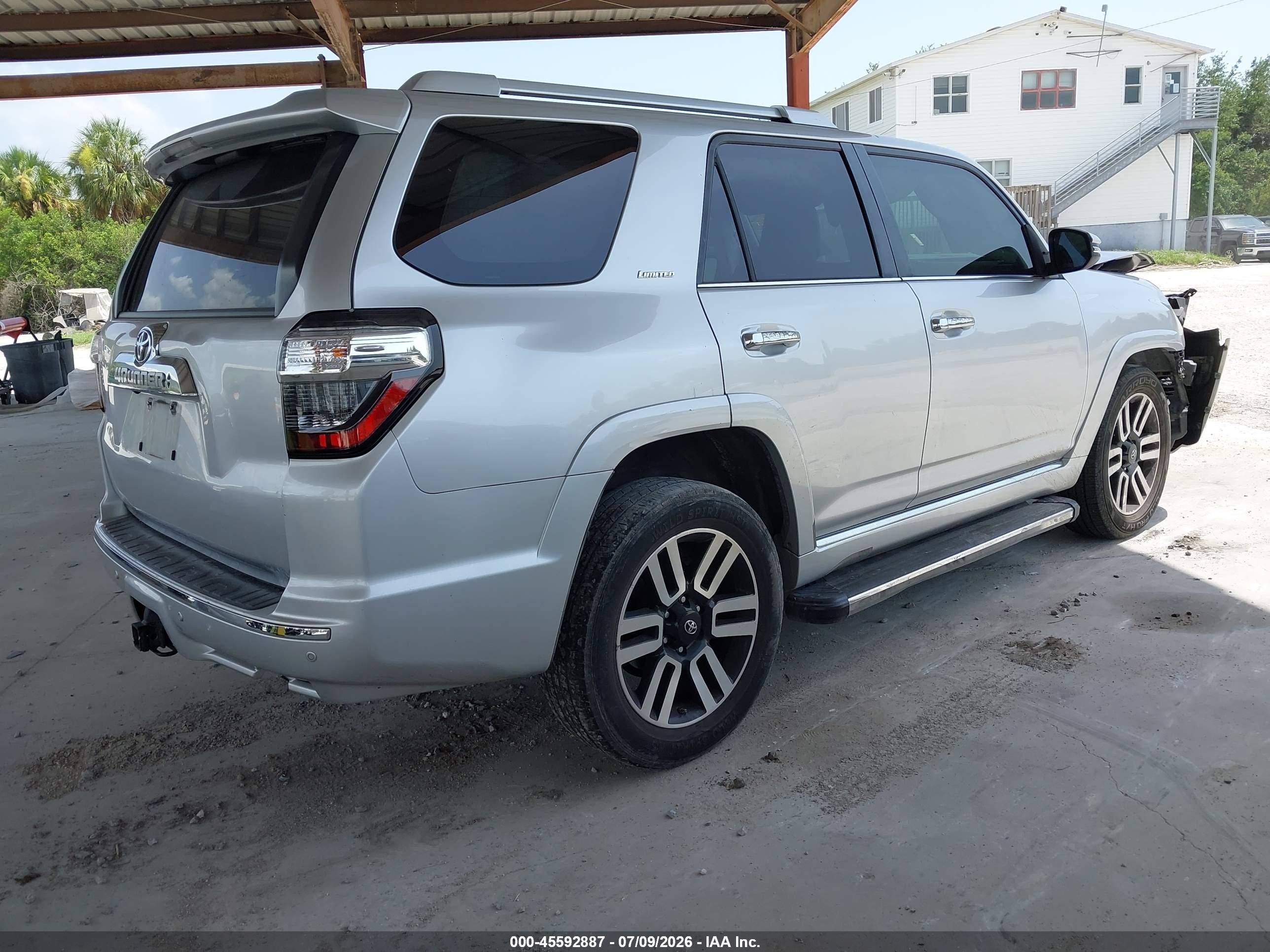 2014 Toyota 4runner Limited Silver vin: JTEZU5JRXE5065756