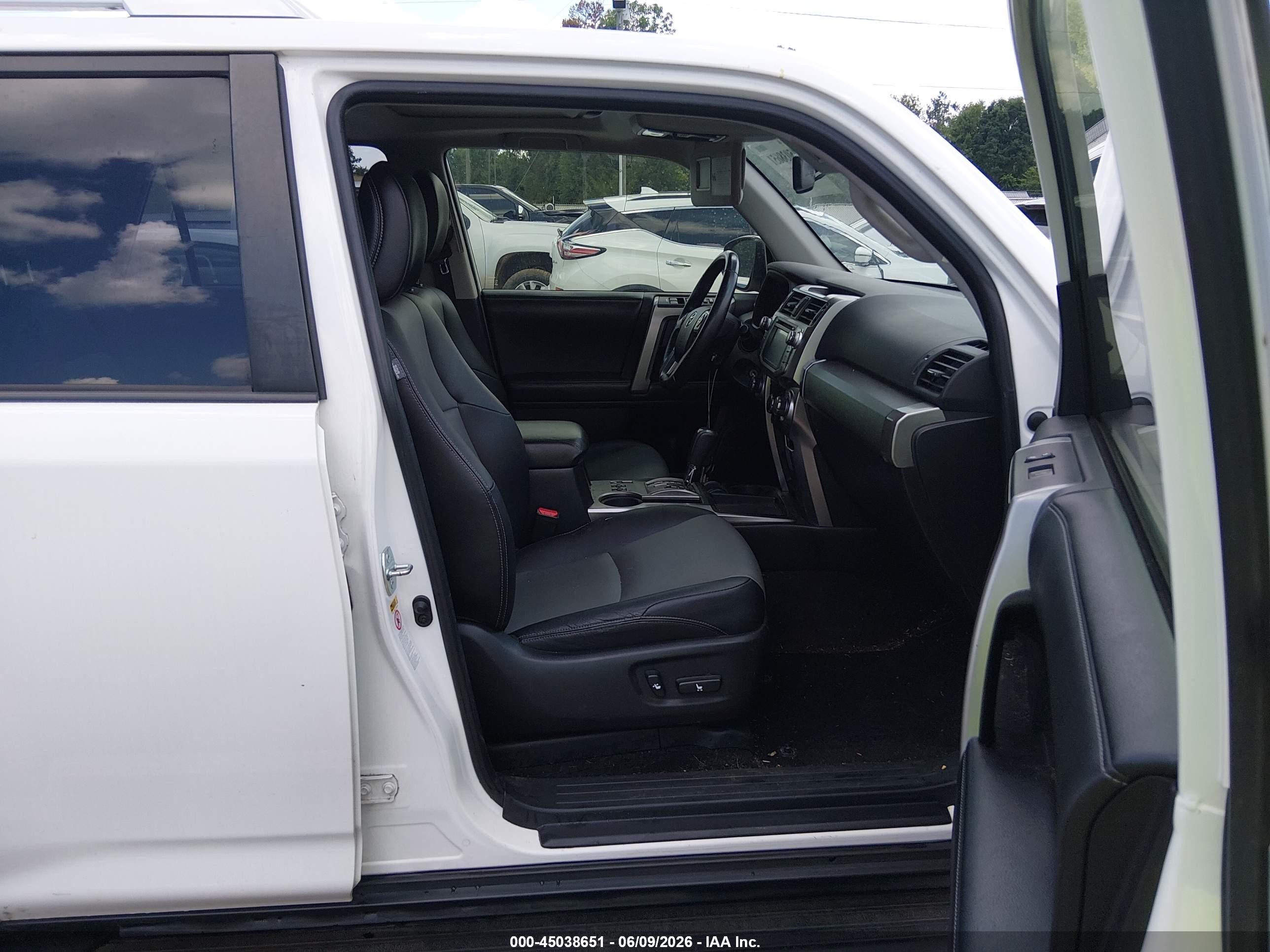 2015 Toyota 4runner Sr5 Premium White vin: JTEZU5JRXF5094613
