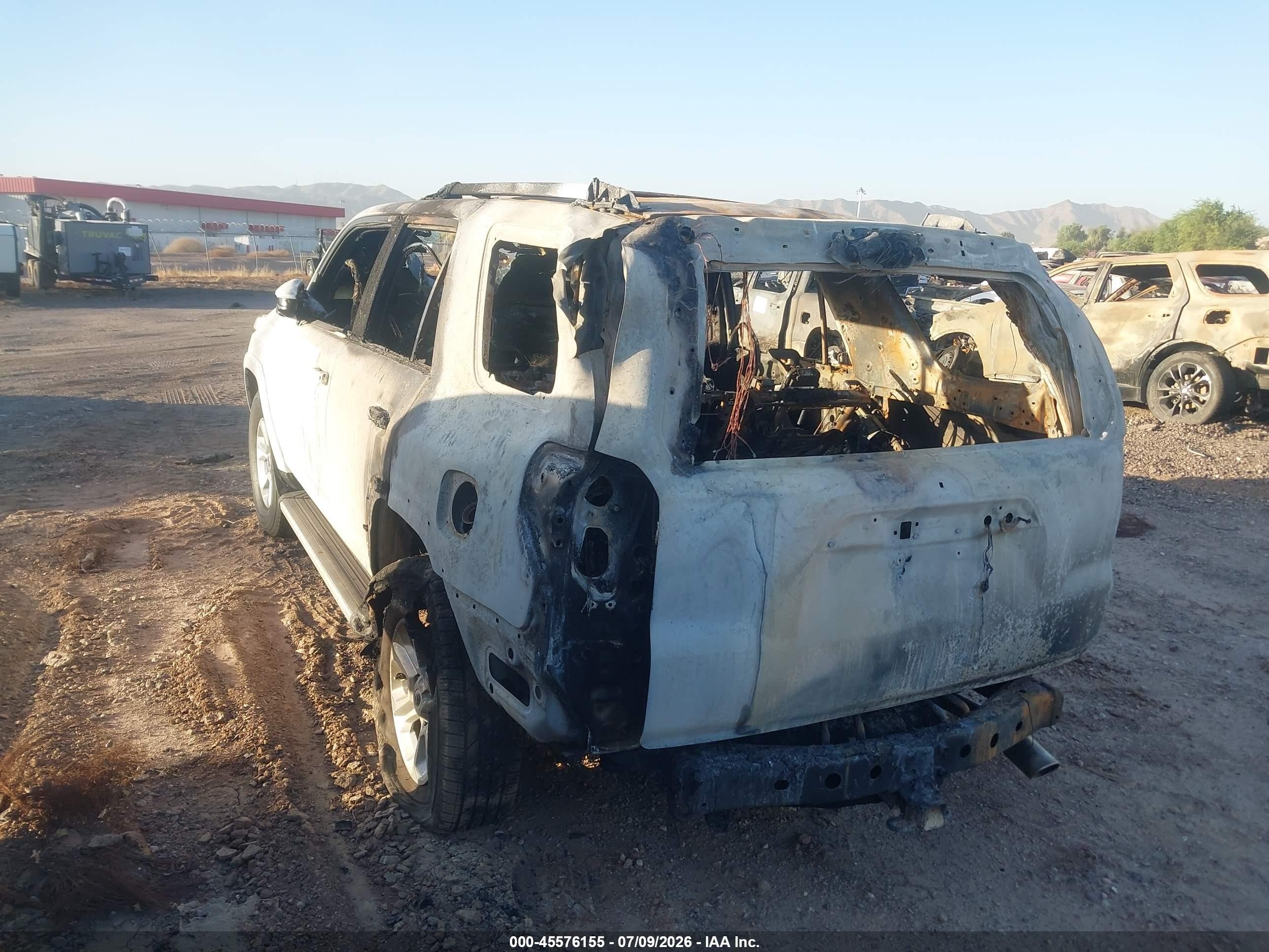 2015 Toyota 4runner Sr5 White vin: JTEZU5JRXF5107019