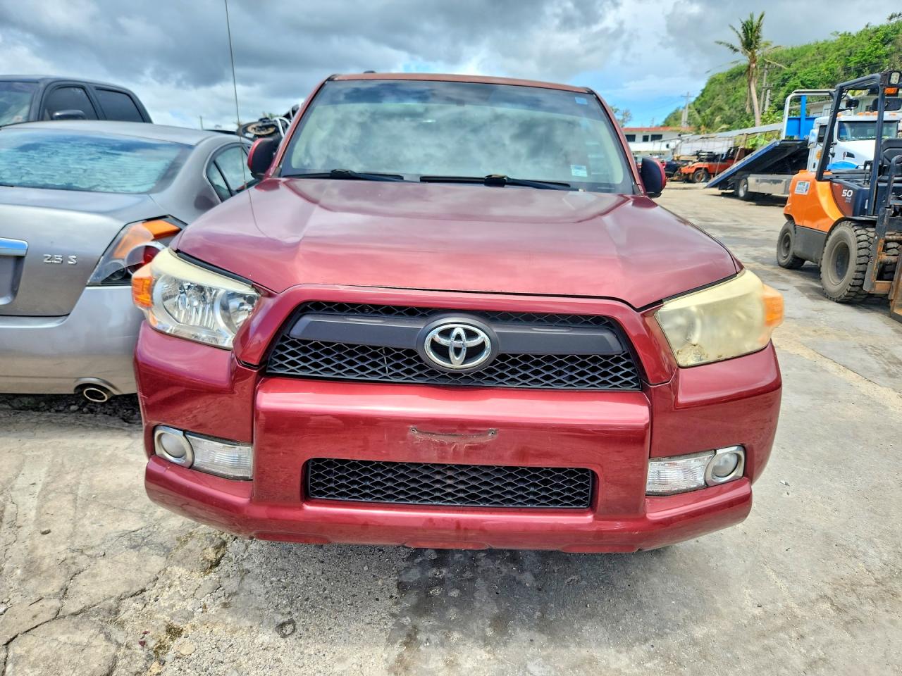 2011 Toyota 4runner Burgundy vin: JTEZX5JR4B5000470
