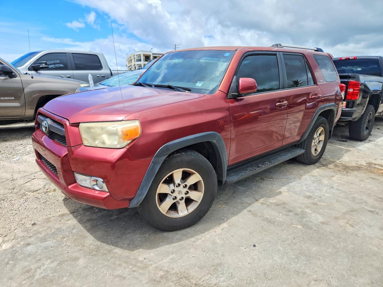 2011 Toyota 4runner Бордовый vin: JTEZX5JR4B5000470