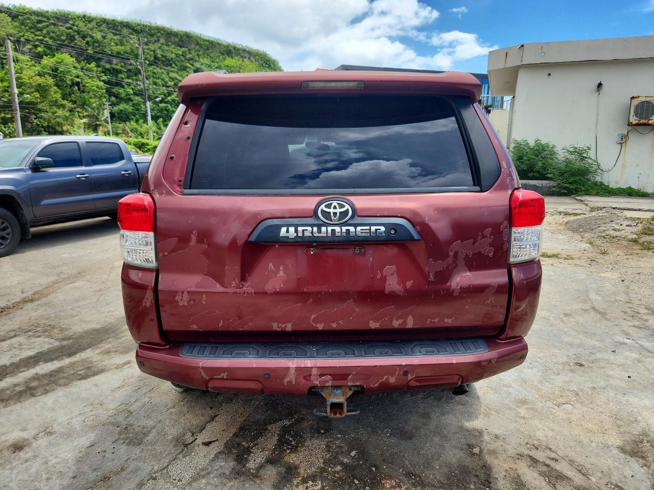 2011 Toyota 4runner Burgundy vin: JTEZX5JR4B5000470