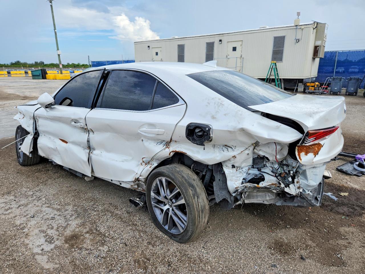 2020 Lexus Is 300 White vin: JTHAA1D2XL5108425