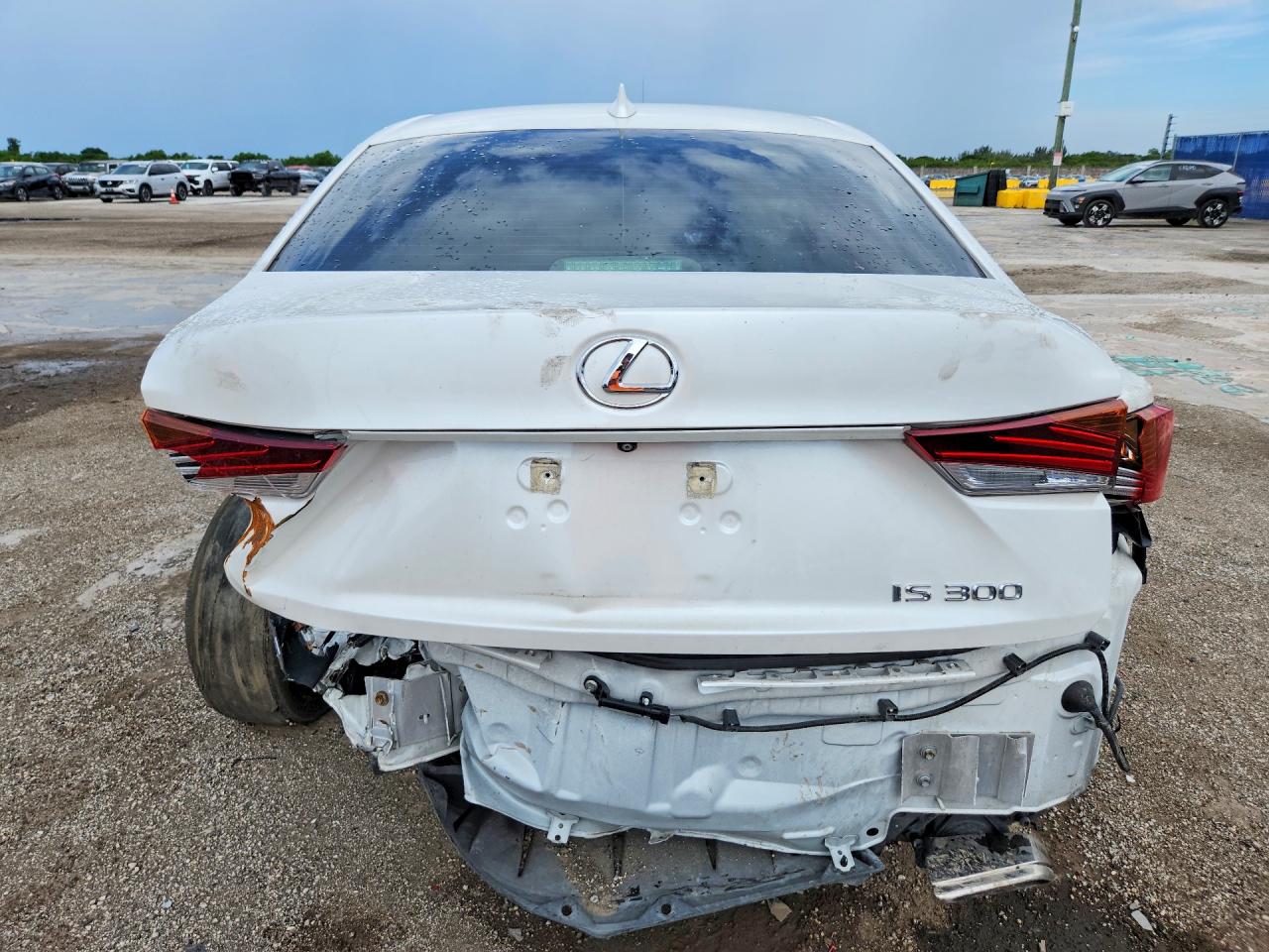 2020 Lexus Is 300 White vin: JTHAA1D2XL5108425