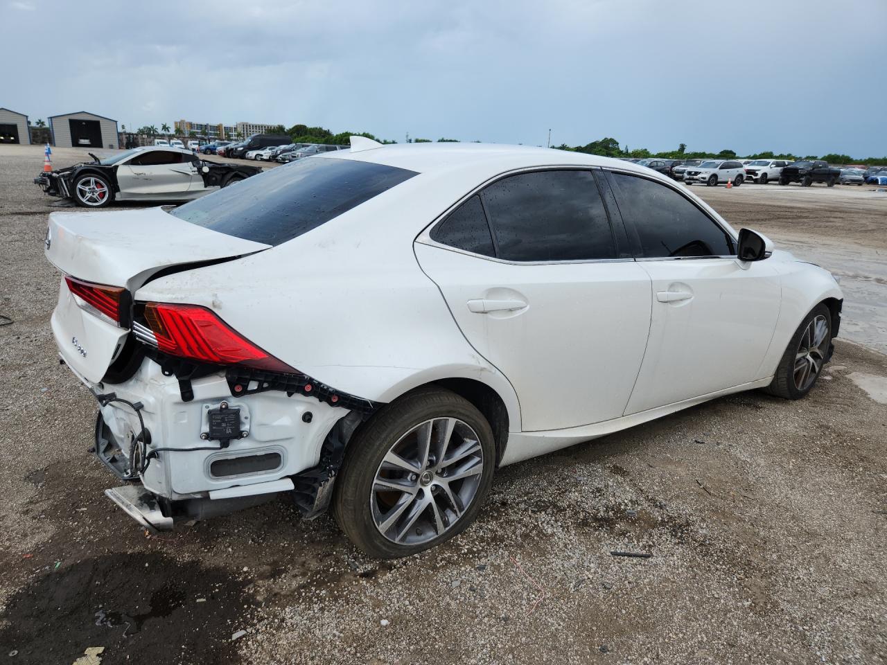 2020 Lexus Is 300 White vin: JTHAA1D2XL5108425 Damage: Right Tail Light, Broken, Replacement Required