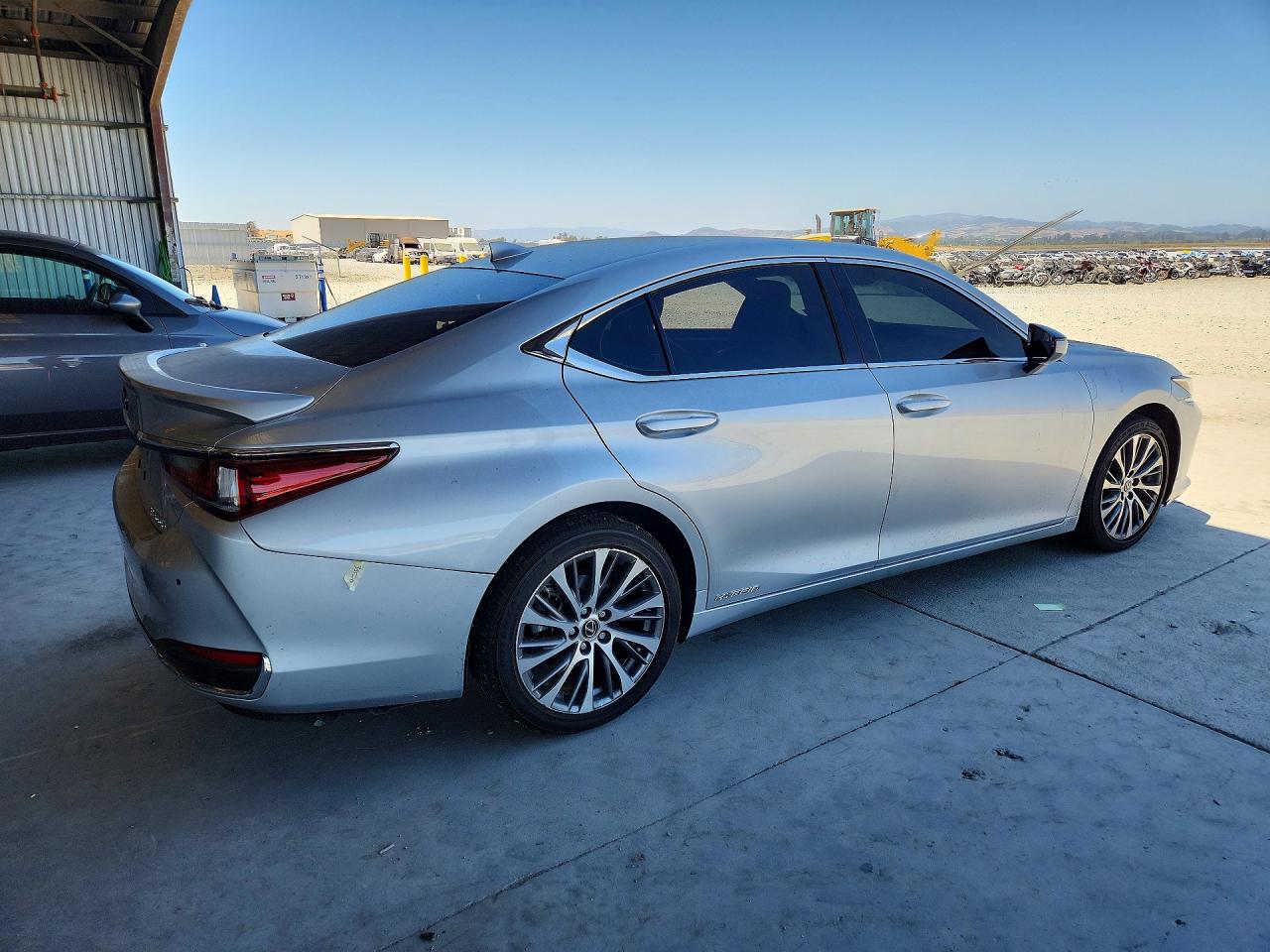 2019 Lexus Es 300h Silver vin: JTHB21B11K2004580