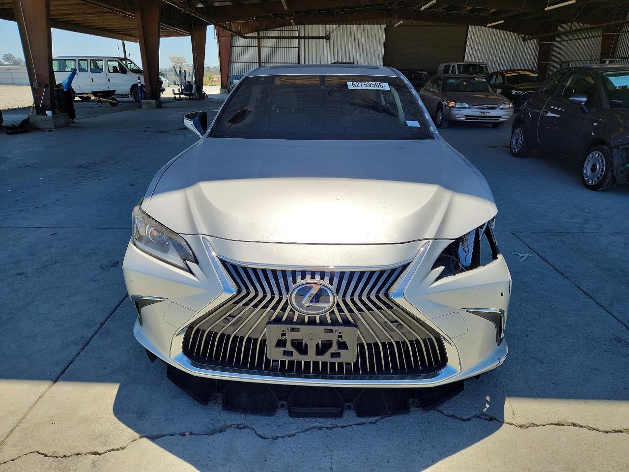 2019 Lexus Es 300h Silver vin: JTHB21B11K2004580
