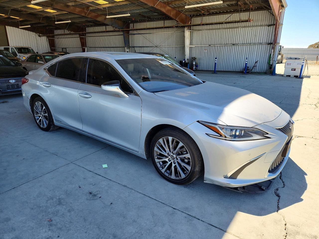 2019 Lexus Es 300h Silver vin: JTHB21B11K2004580