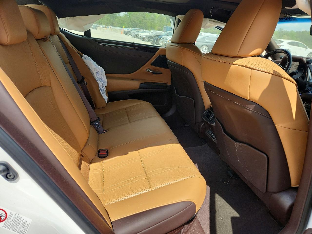 2019 Lexus Es 300h Ultra Luxury White vin: JTHB21B14K2044507