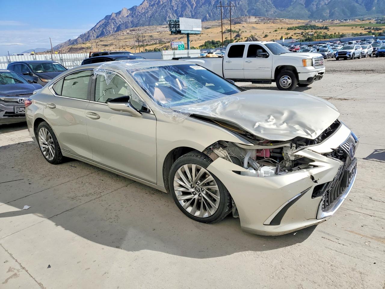 2019 Lexus Es 300h Beige vin: JTHB21B16K2037526
