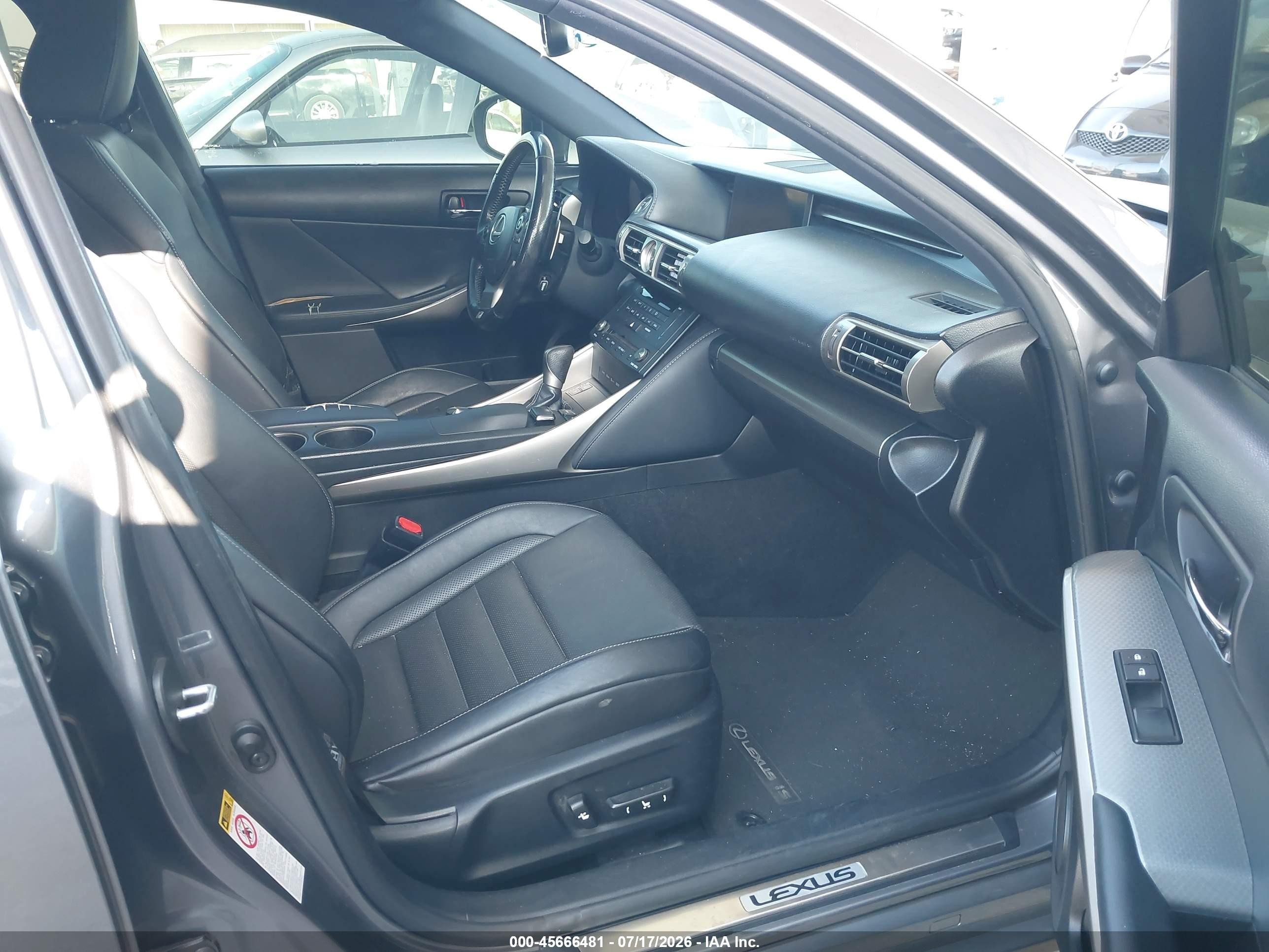 2016 Lexus Is 200t   Серый vin: JTHBA1D20G5029629