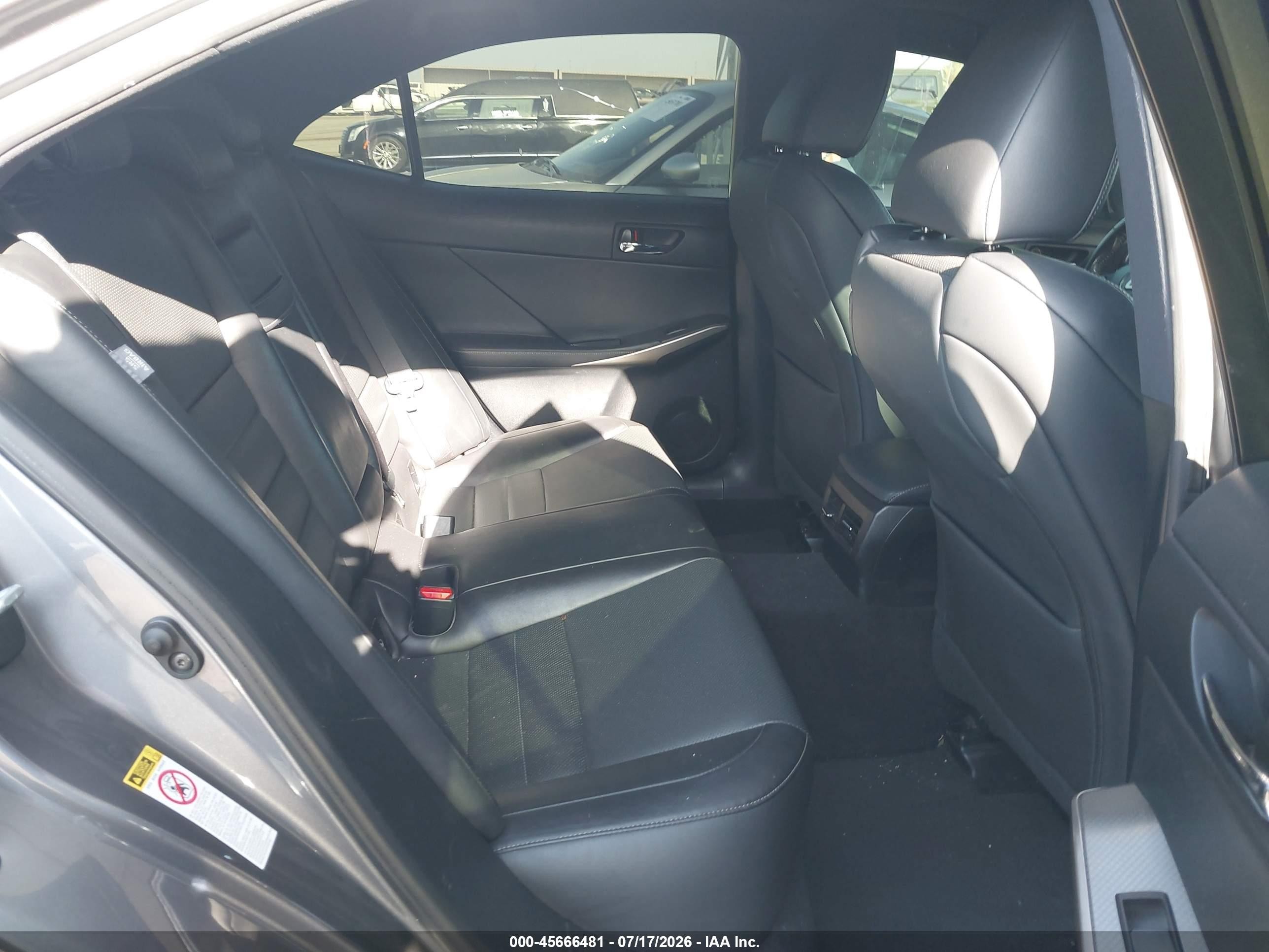 2016 Lexus Is 200t   Серый vin: JTHBA1D20G5029629