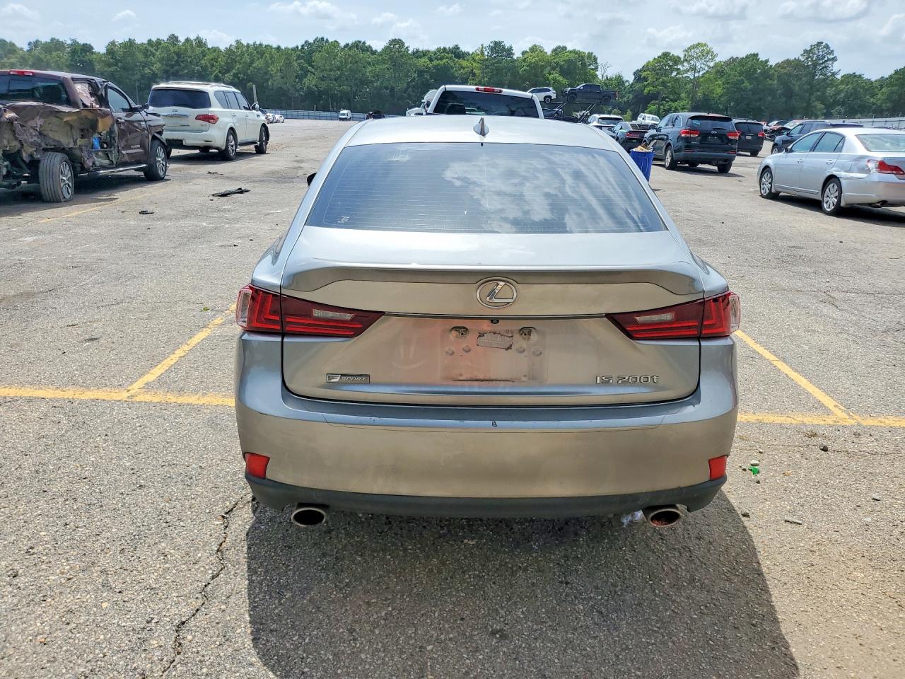 2016 Lexus Is 200t Silver vin: JTHBA1D21G5013990
